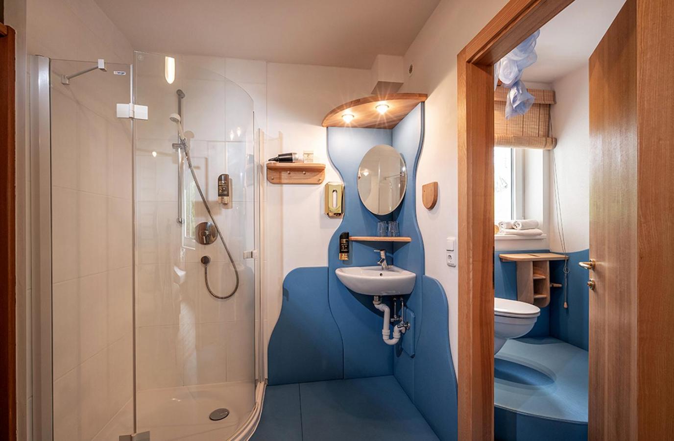 Double Room - Photo 6