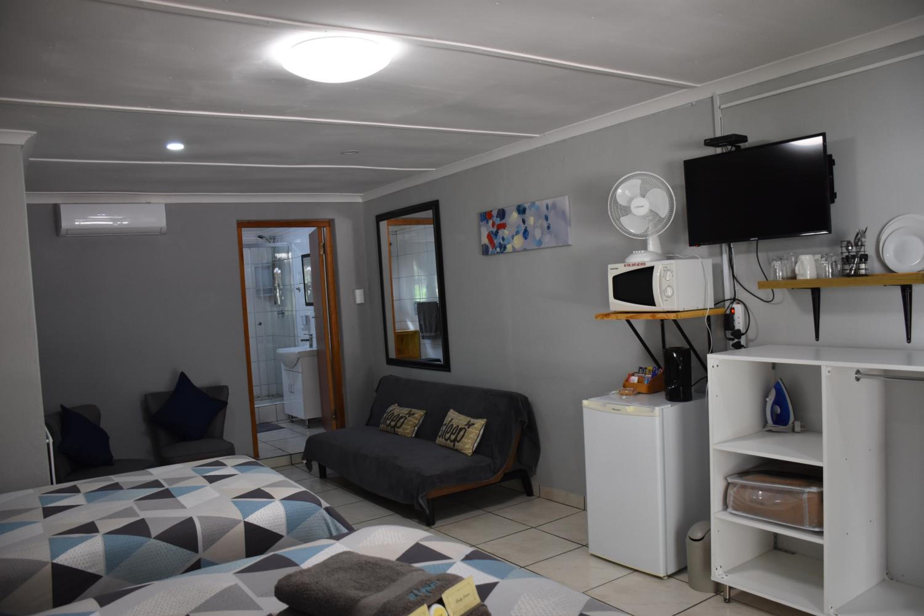 Deluxe Triple Room - Photo 2