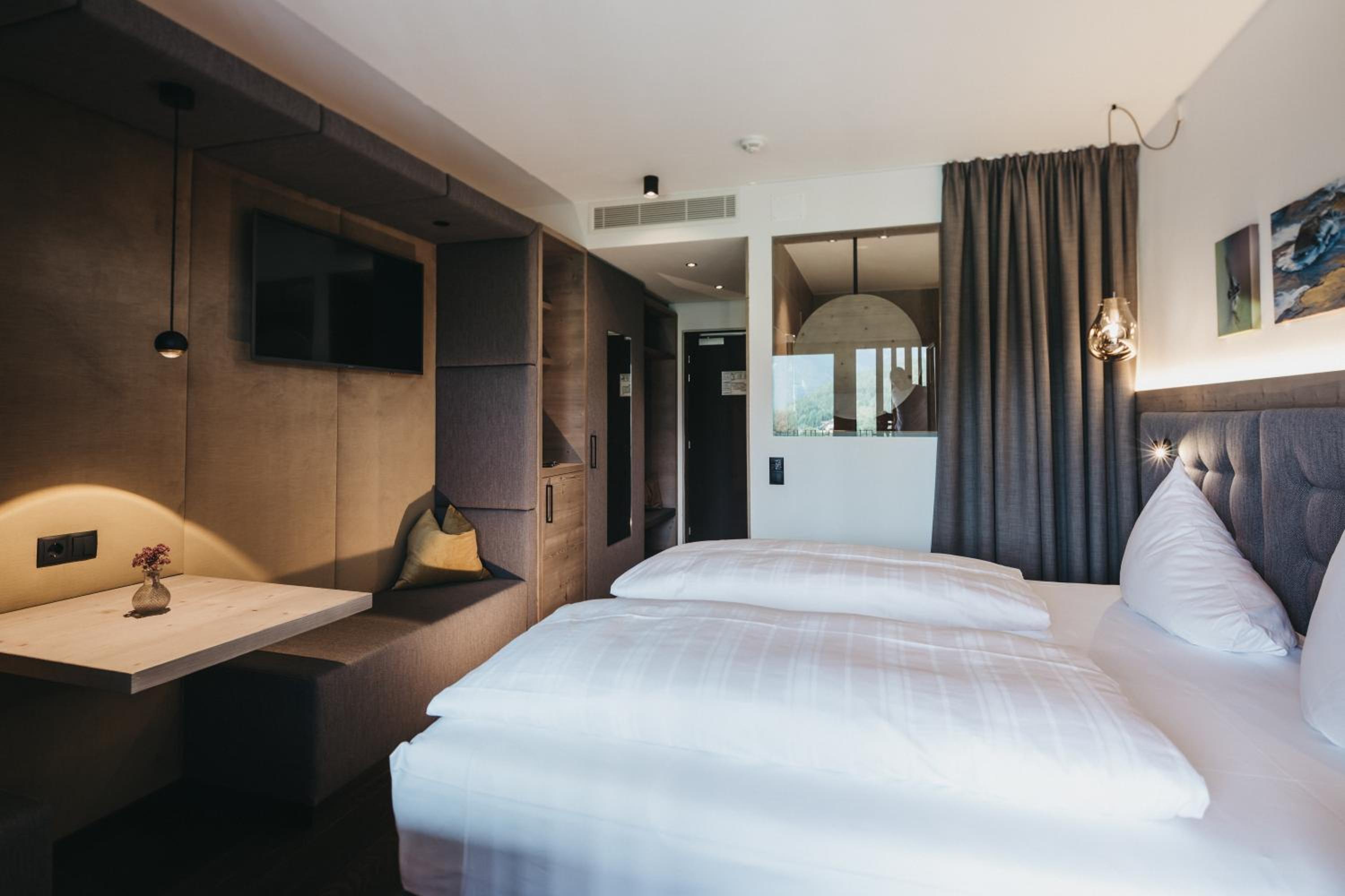 Deluxe Double Room - Photo 1