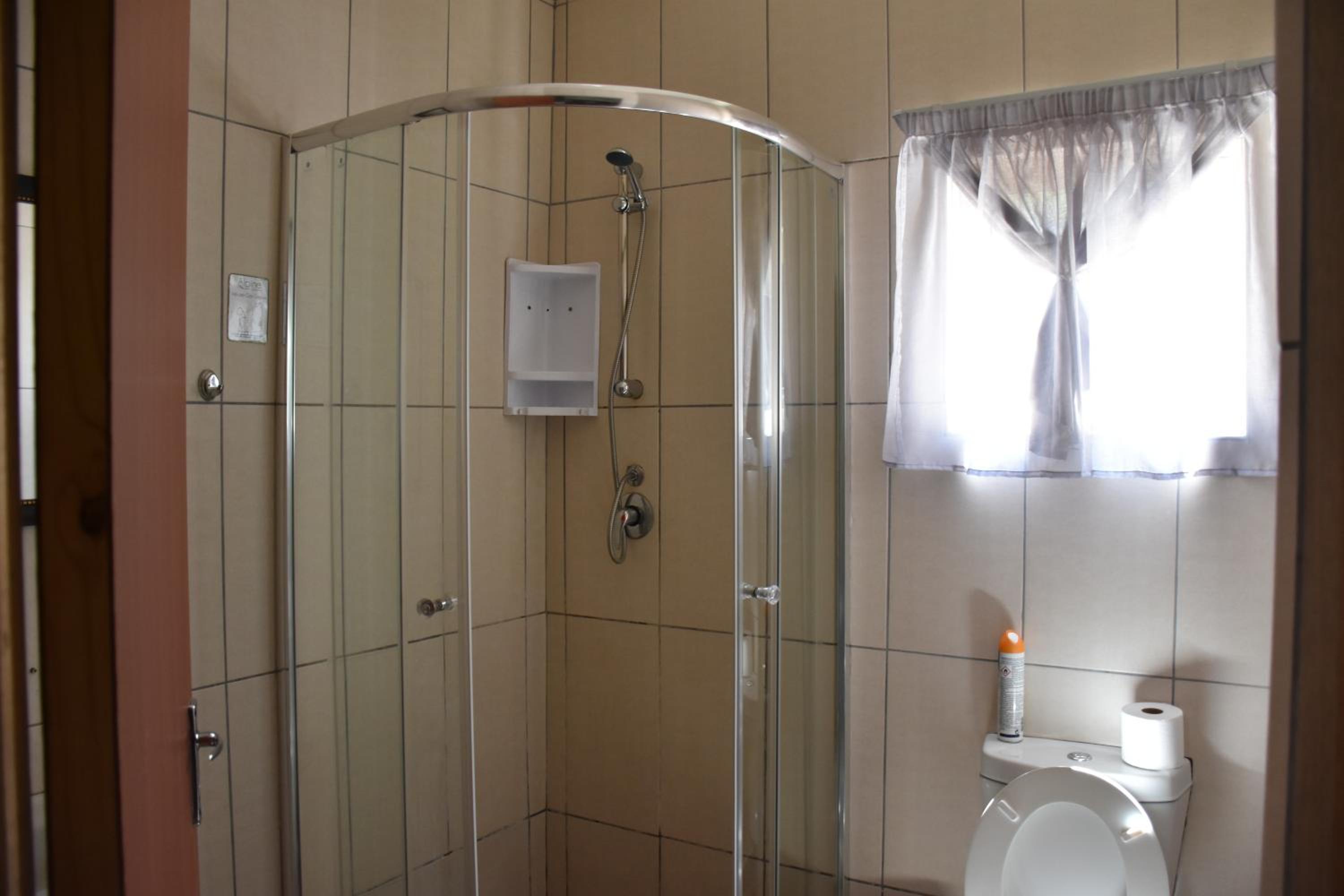 Standard Double Room - Photo 4