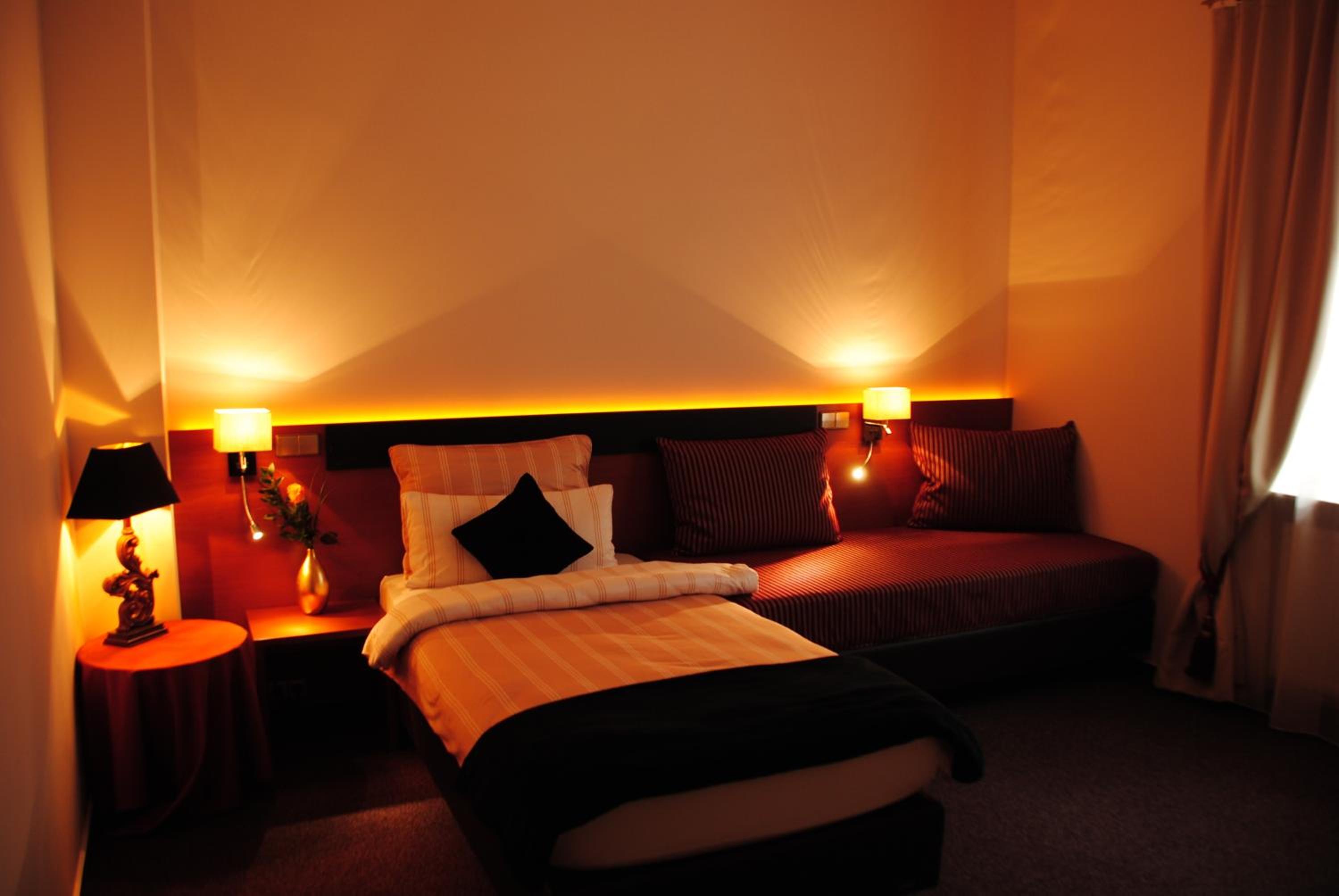 Standard Double Room - Photo 2