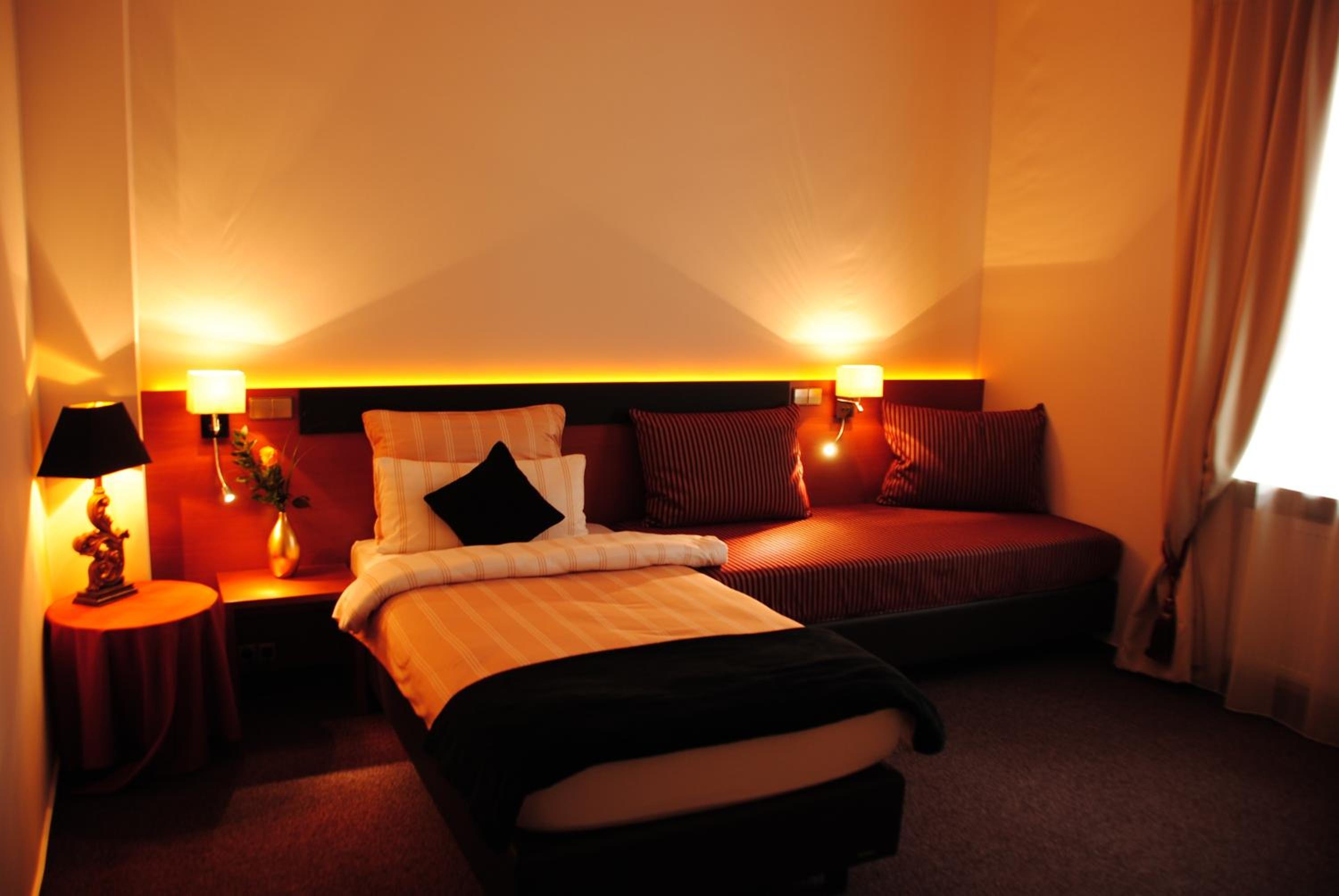 Standard Double Room - Photo 5