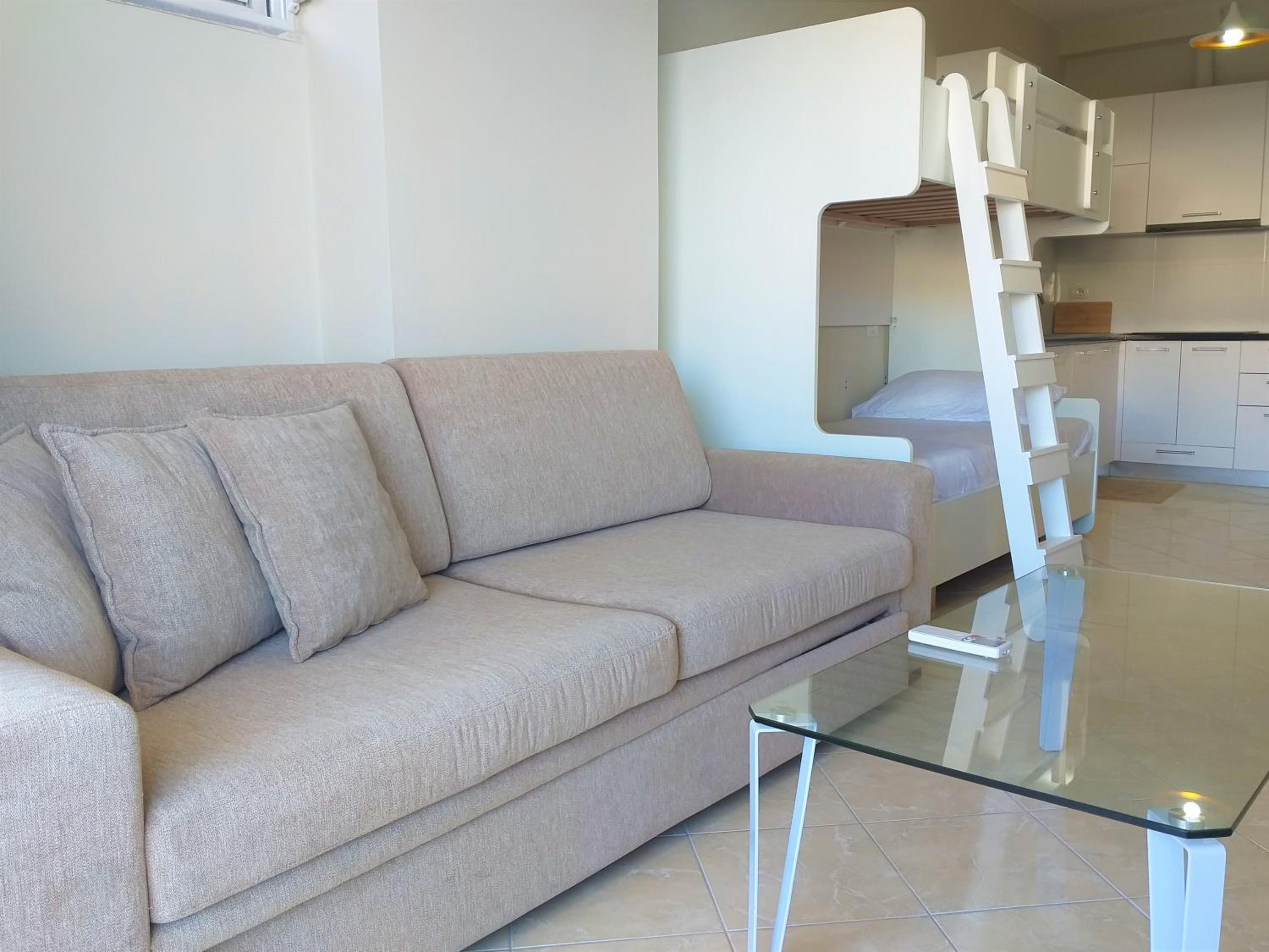 Apartment With Sea View