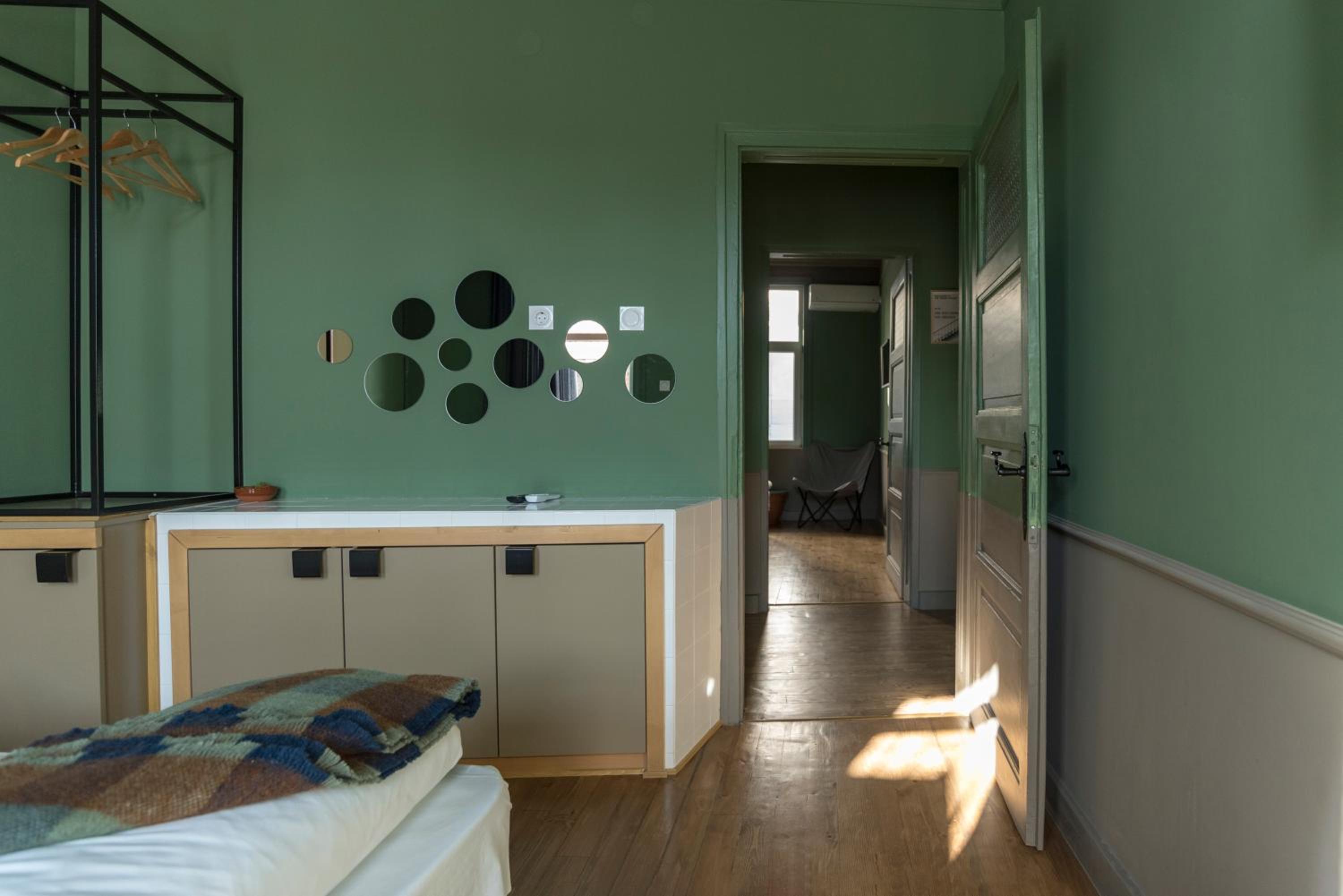 Two-Bedroom Apartment - Photo 35