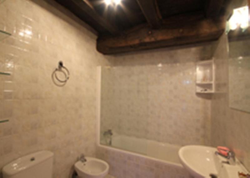 Two-Bedroom House photo 3