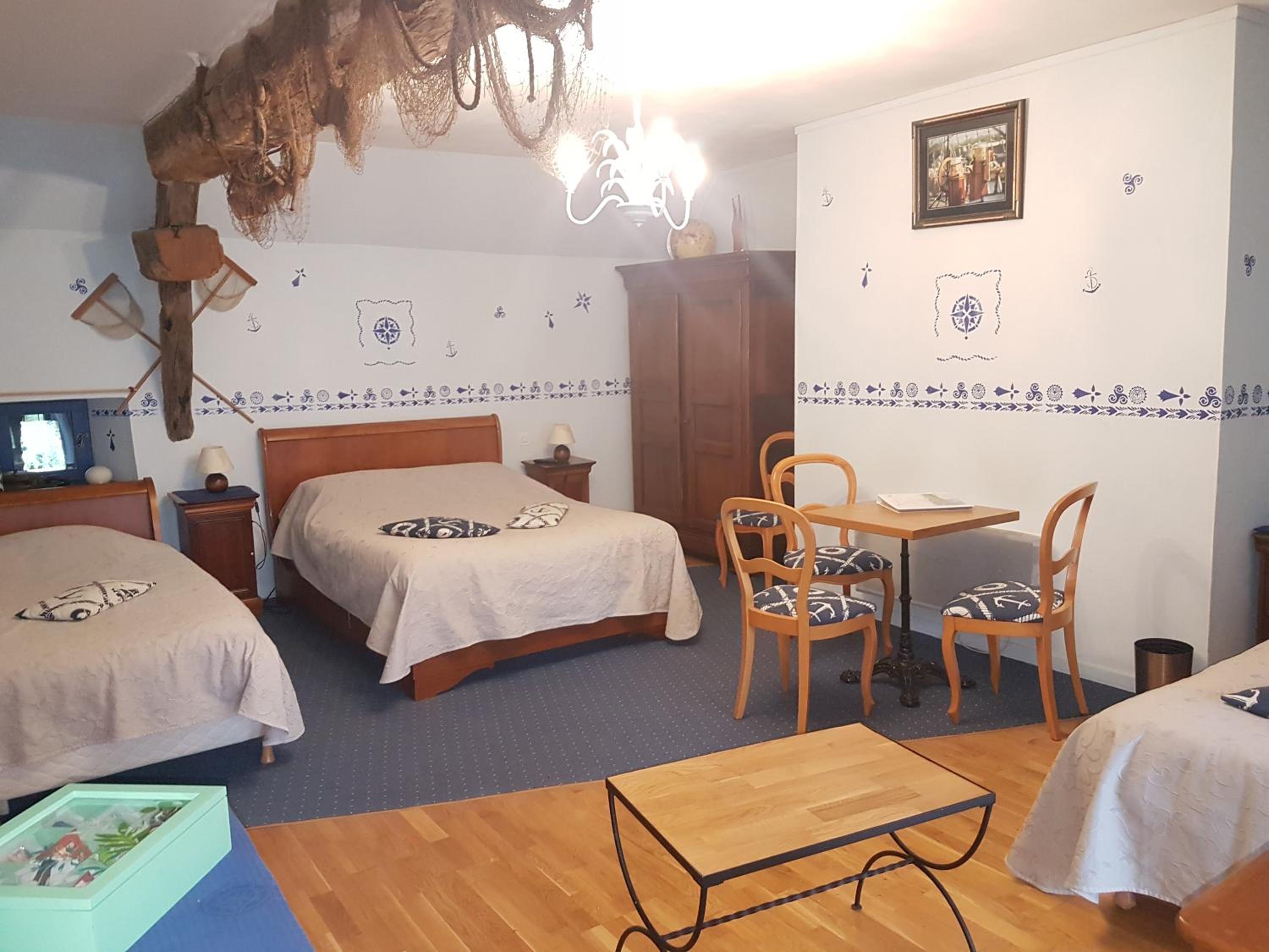 Triple Room - Photo 13