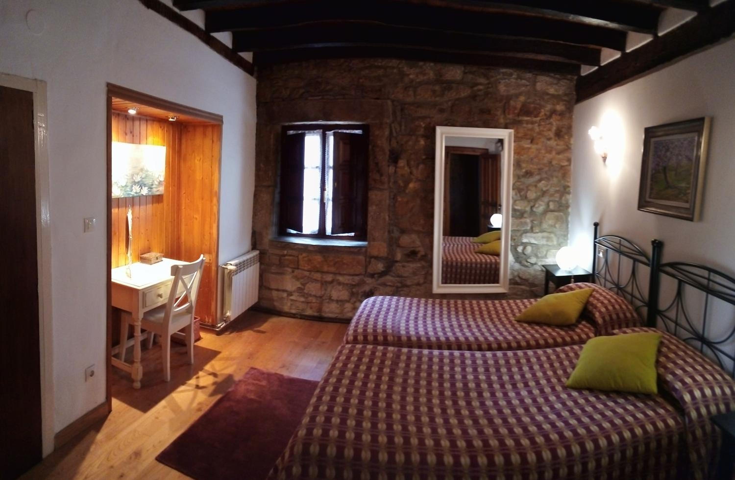 Deluxe Apartment - Photo 9