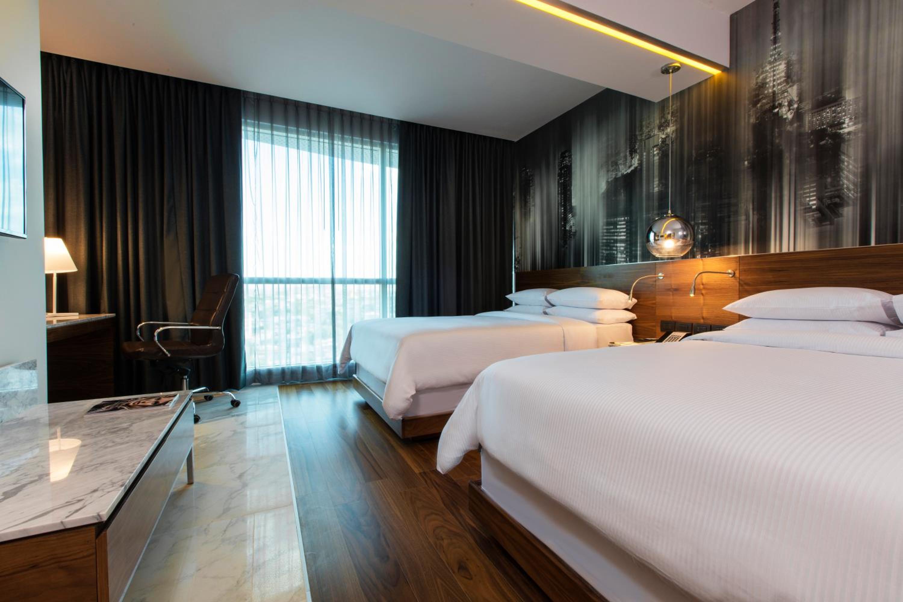 Standard Queen Room with Two Double Beds