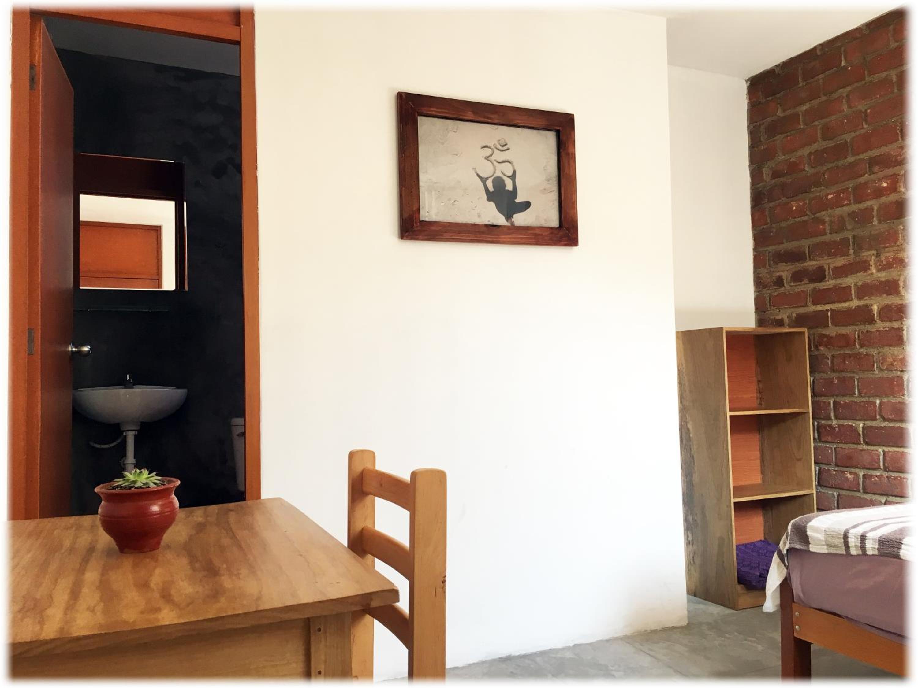 Single Room with Bathroom photo 1