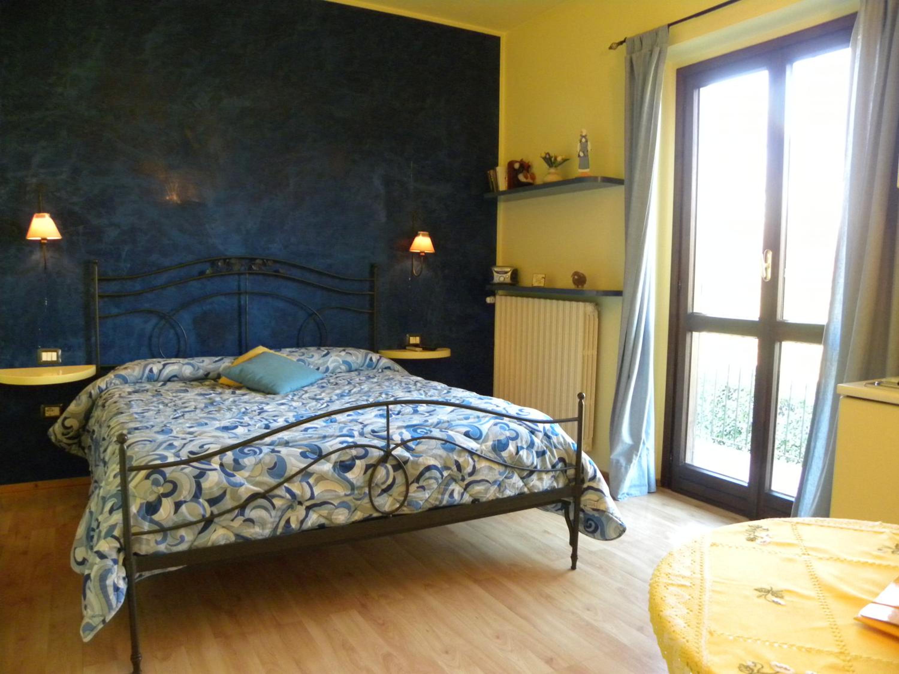 Studio with Balcony photo 1