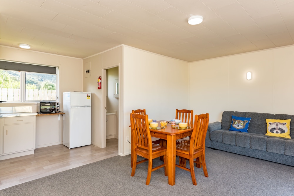 Basic Apartment, 2 Bedrooms photo 3