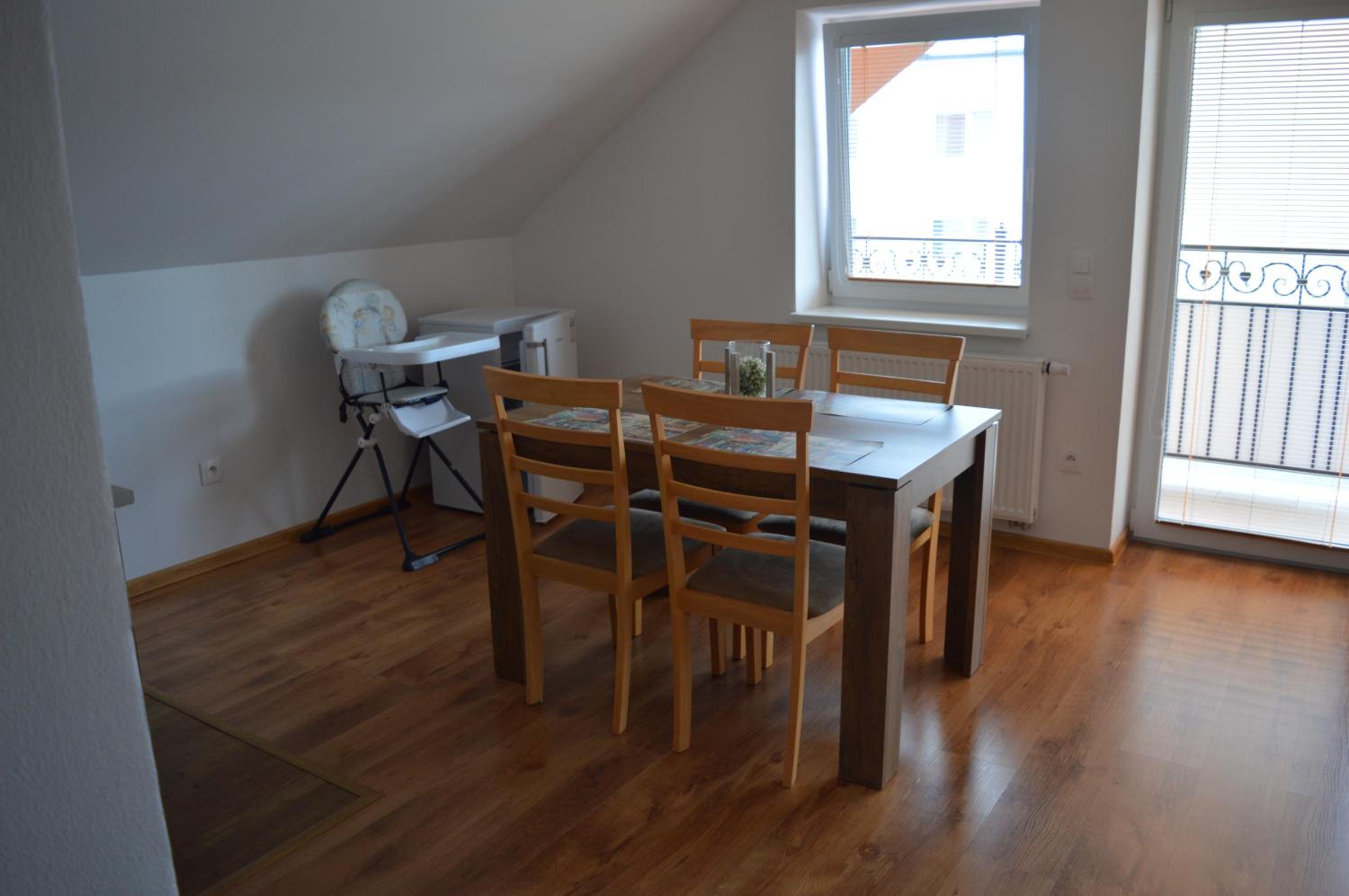 Double Room with Balcony - Photo 14