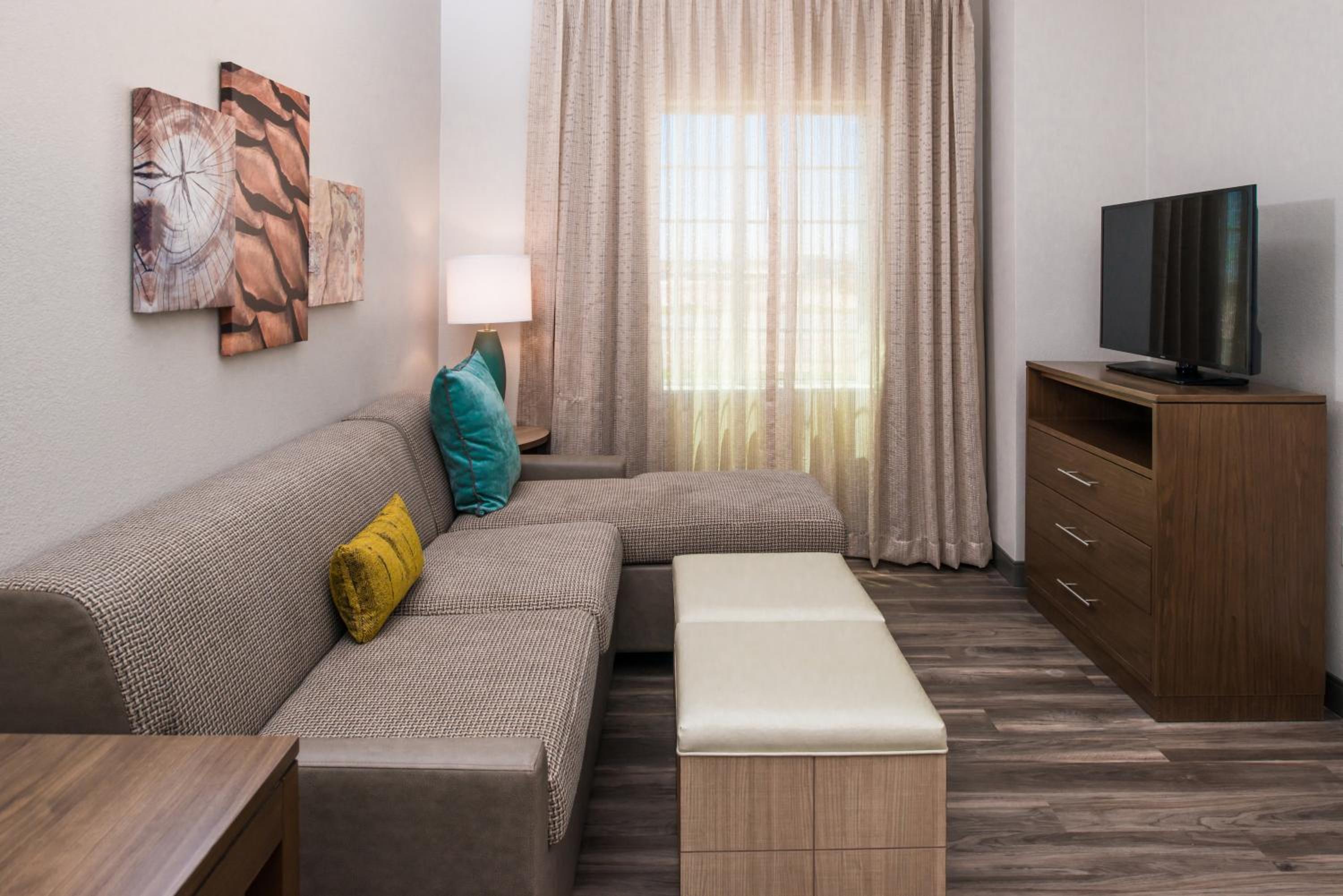One-Bedroom Suite with Two Double Beds photo 1