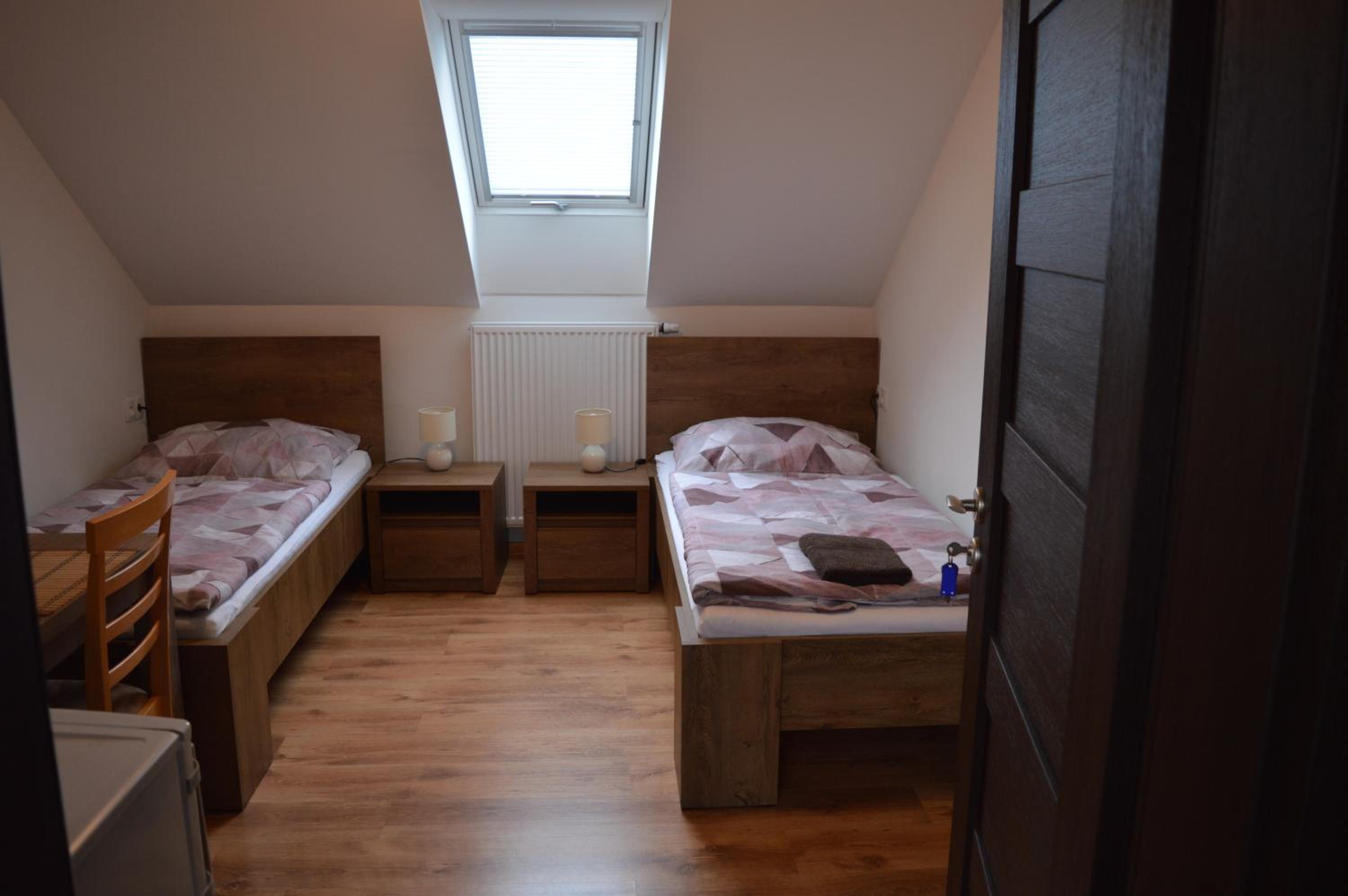 Twin Room - Photo 1