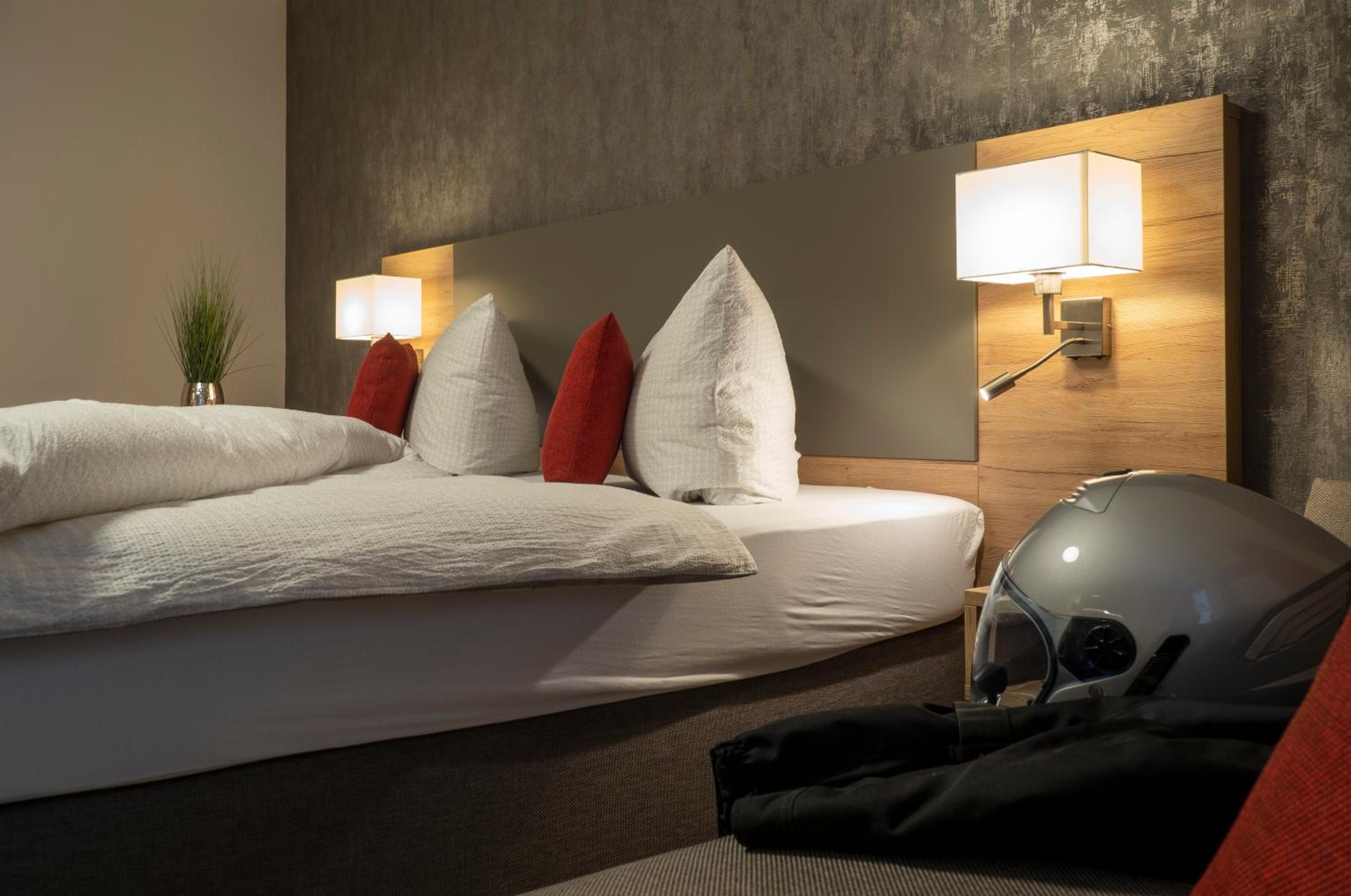 Double or Twin Room photo 2