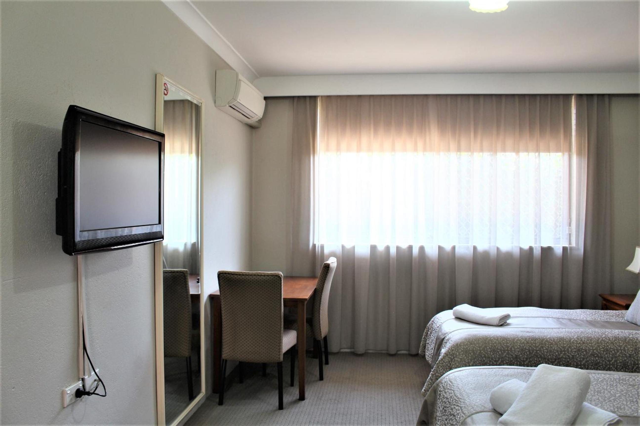 Deluxe Twin Room photo 2