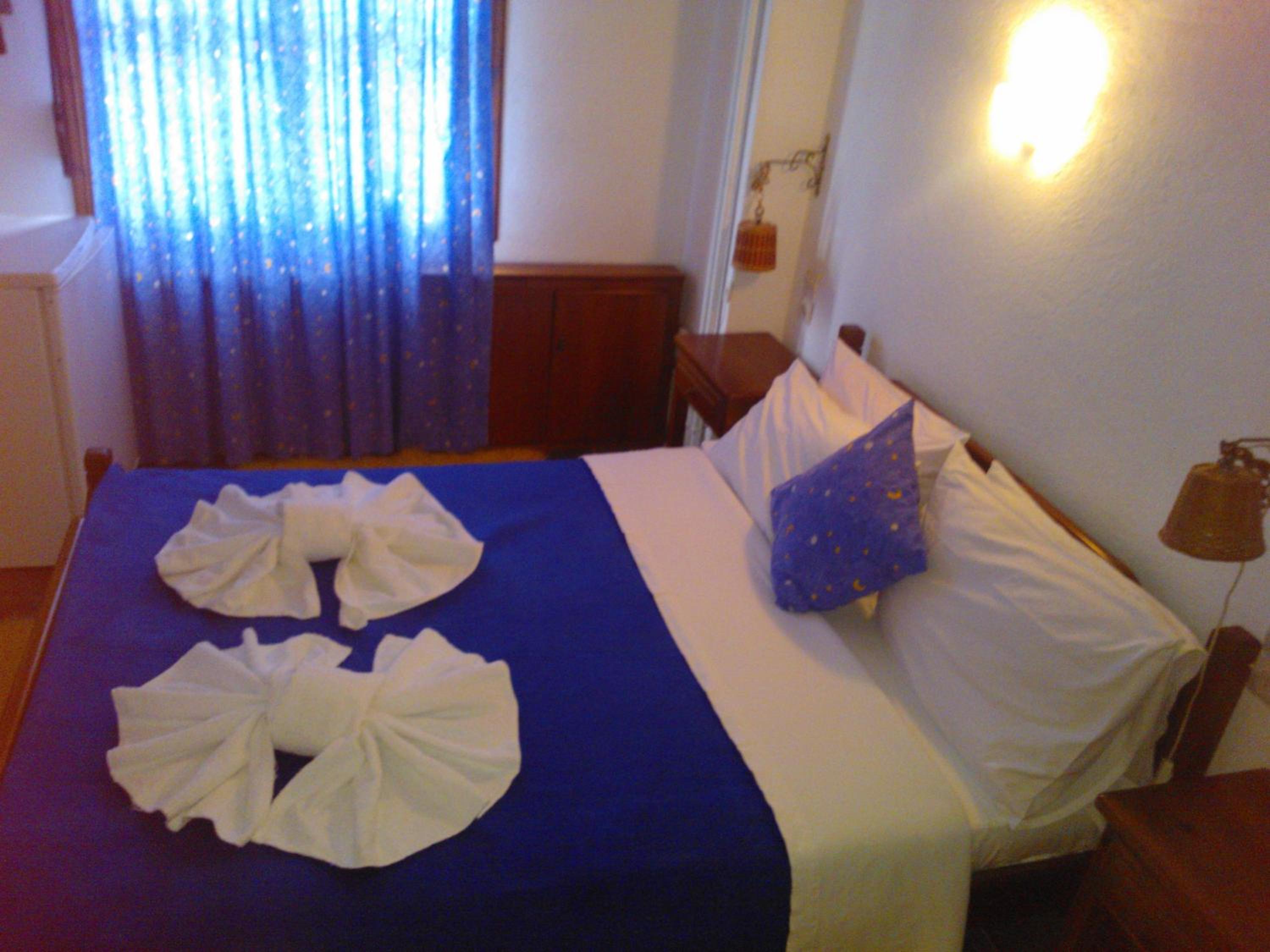 Double Room - Photo 7