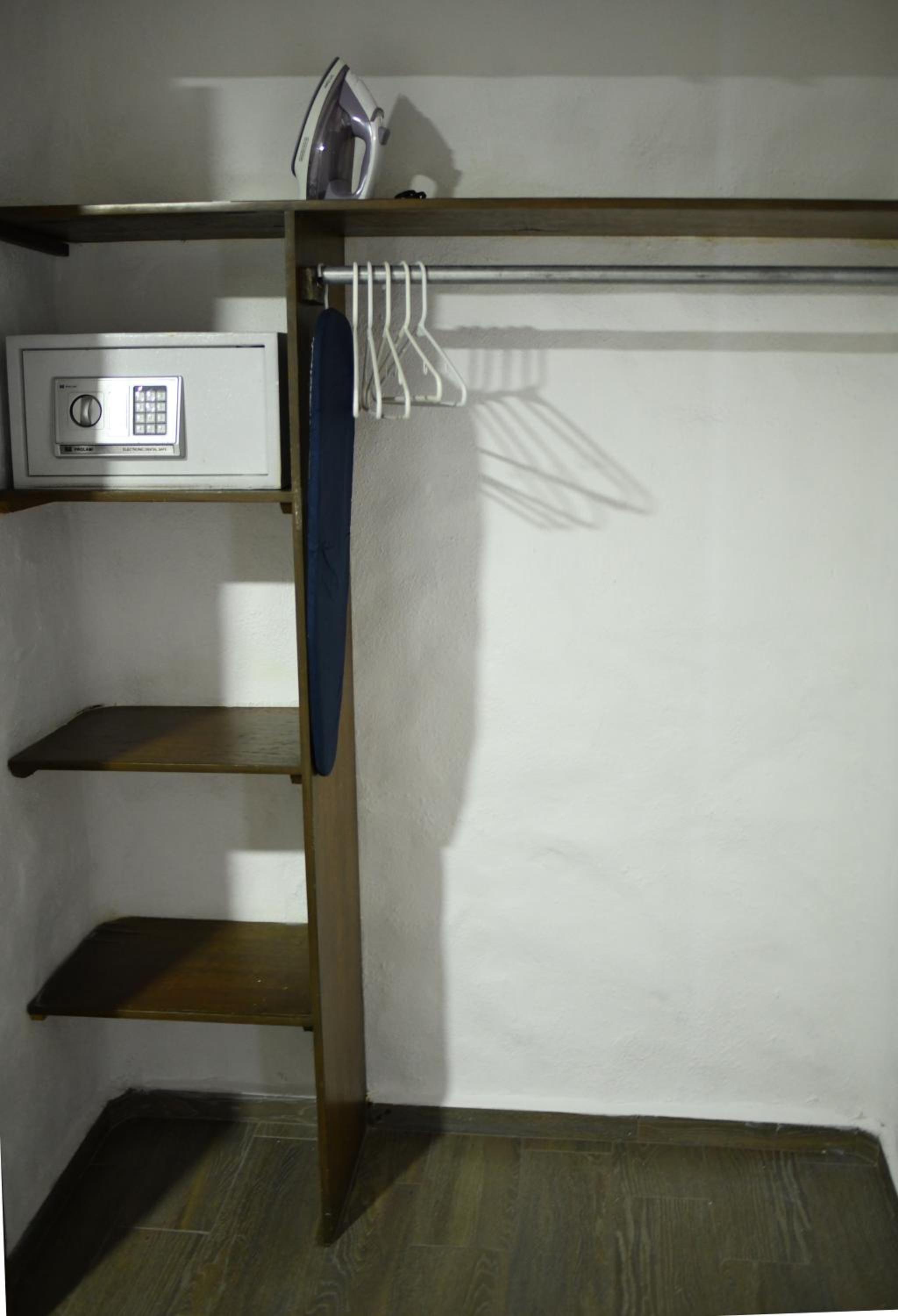 Double Suite - Photo 13