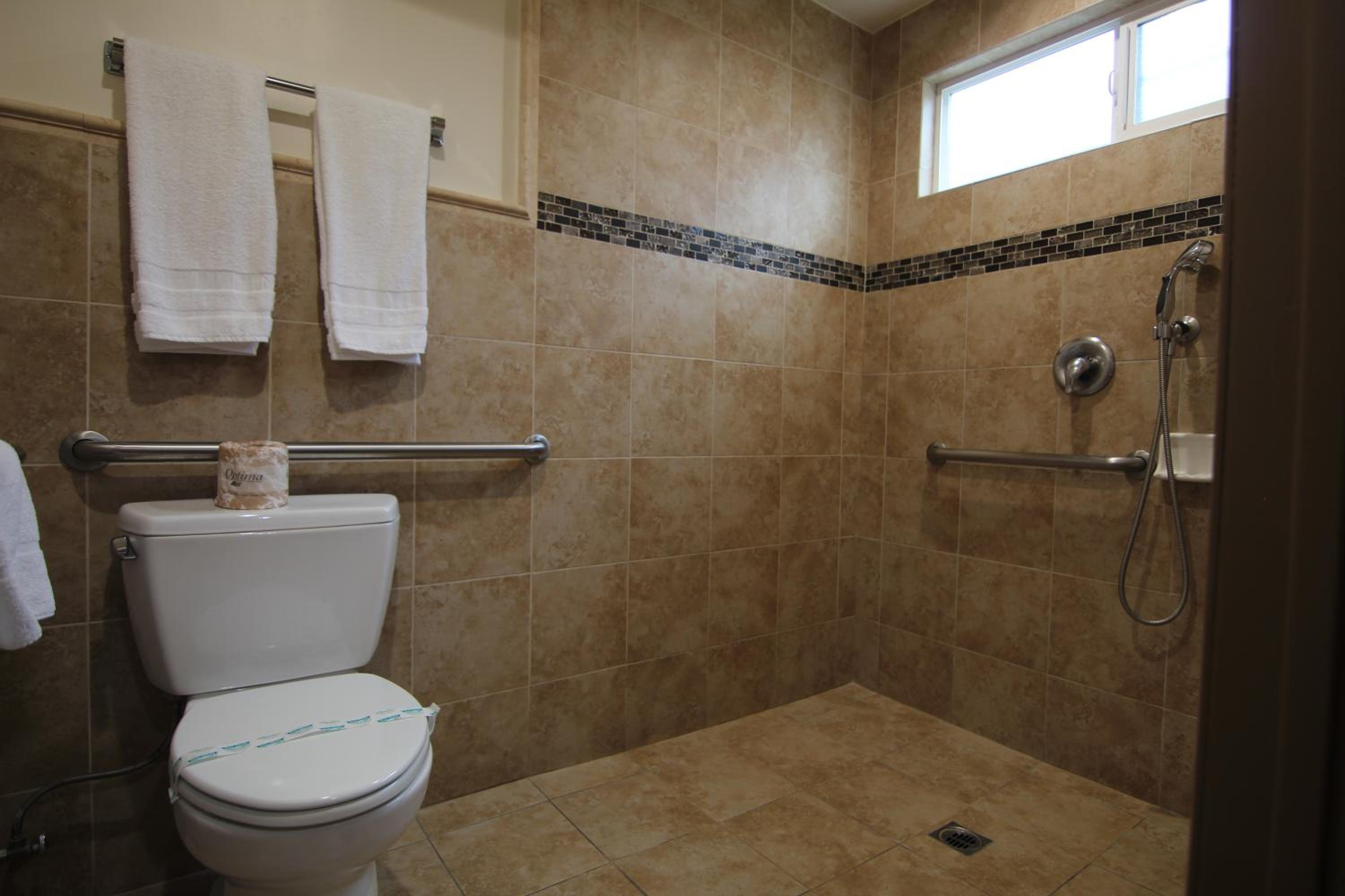 Queen Room - Disability Access