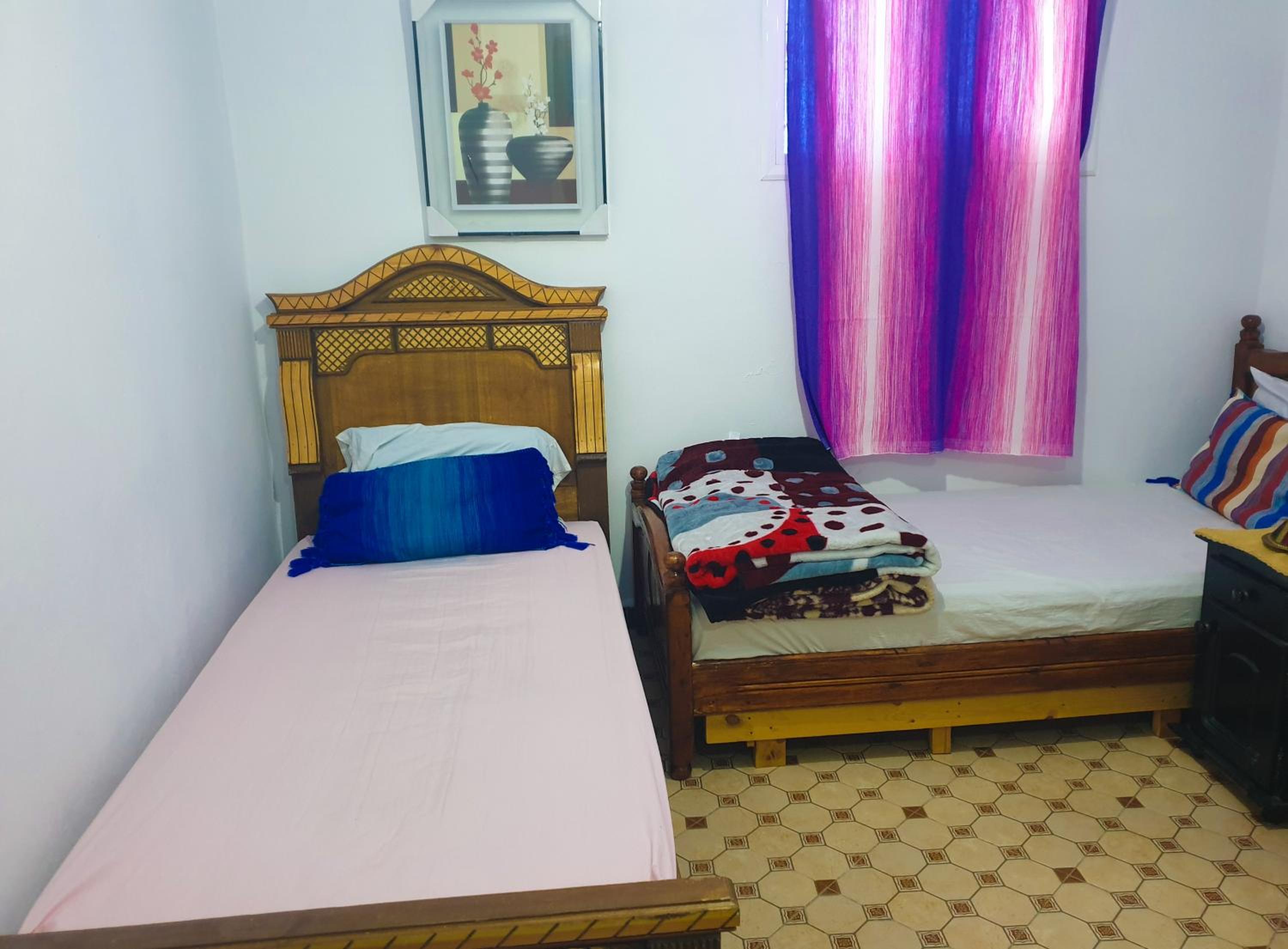 Twin Room - Photo 2