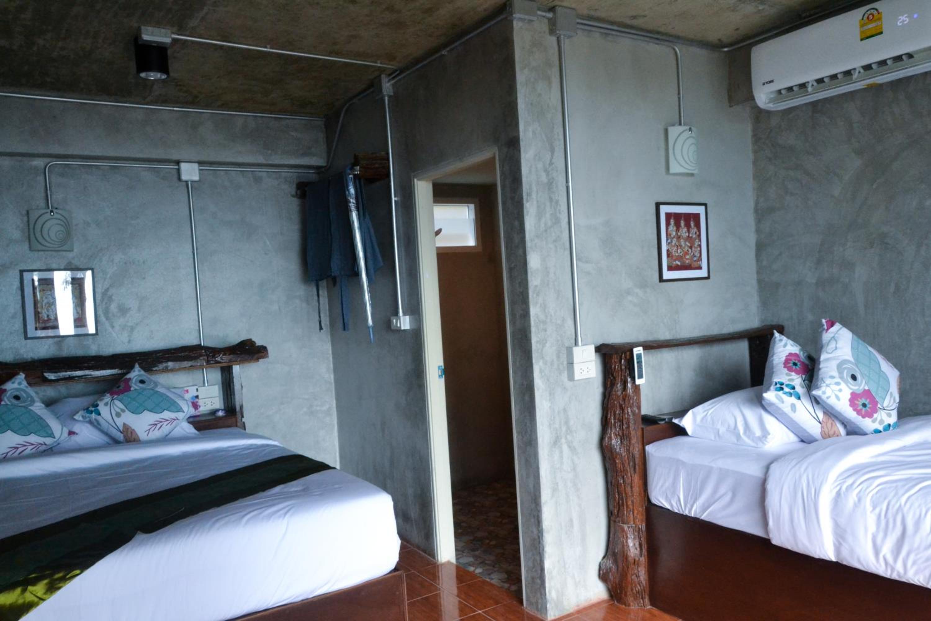Bungalow with Sea View - Photo 11