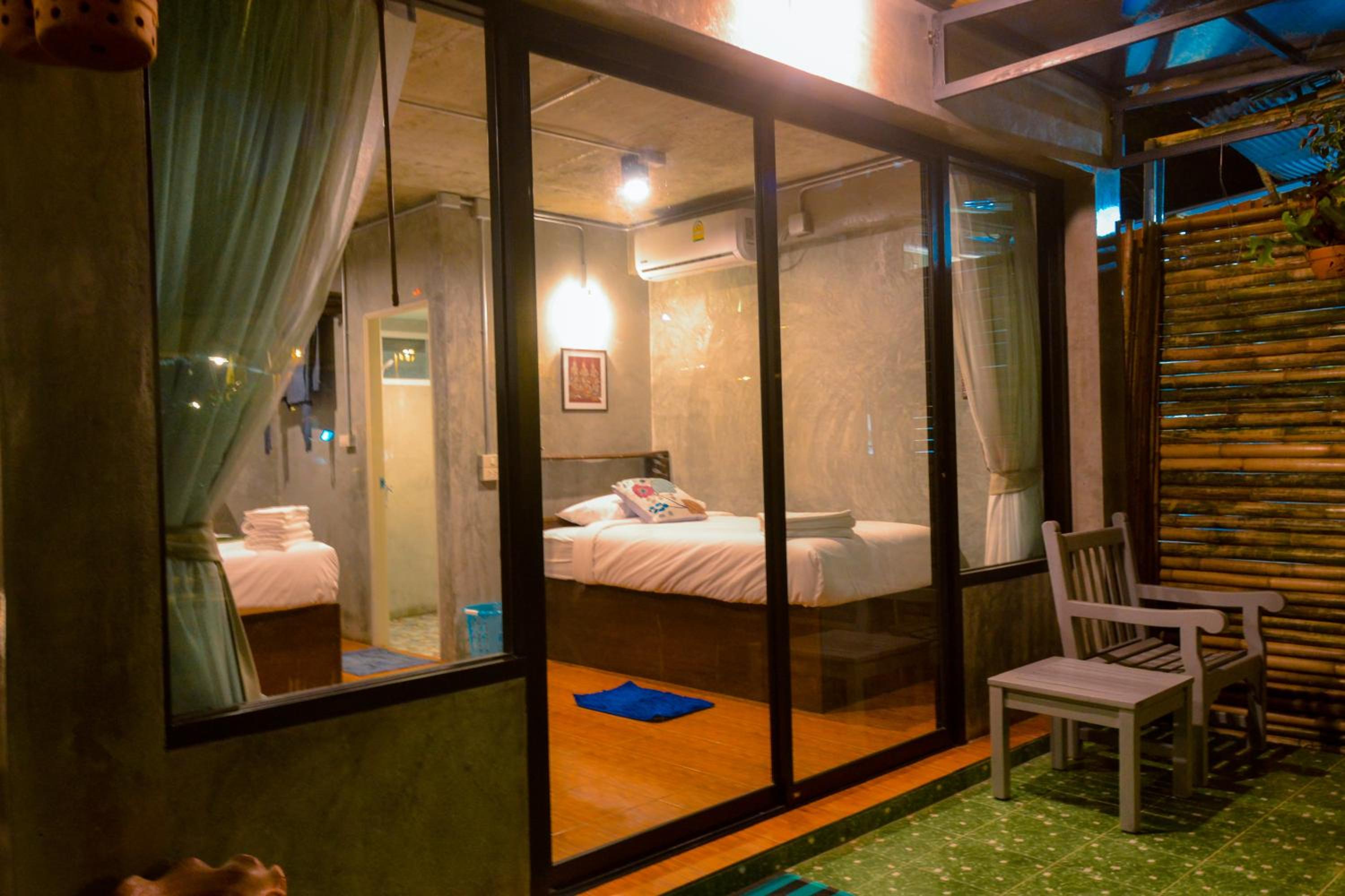 Bungalow with Sea View - Photo 8