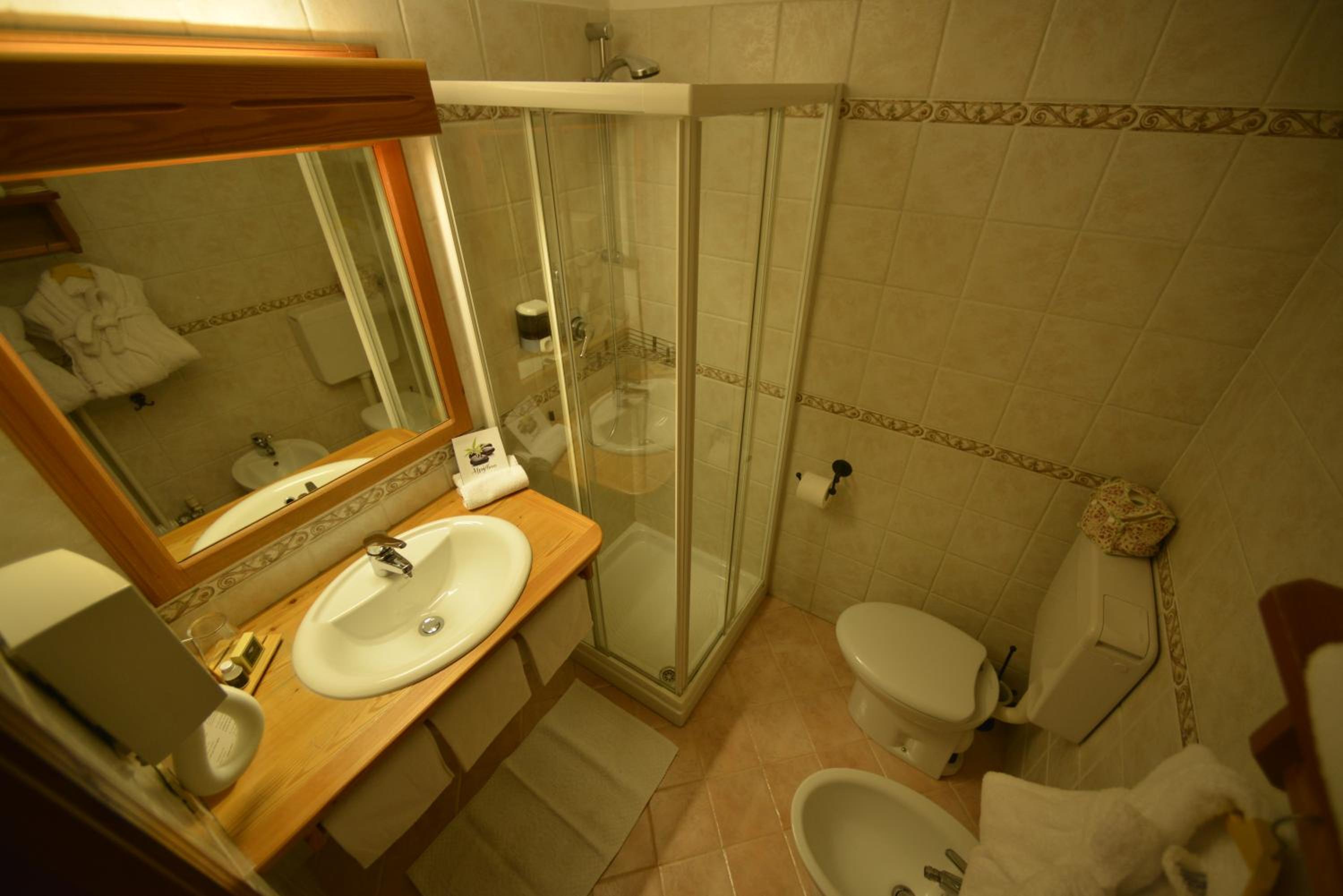 Family Suite with Balcony photo 3
