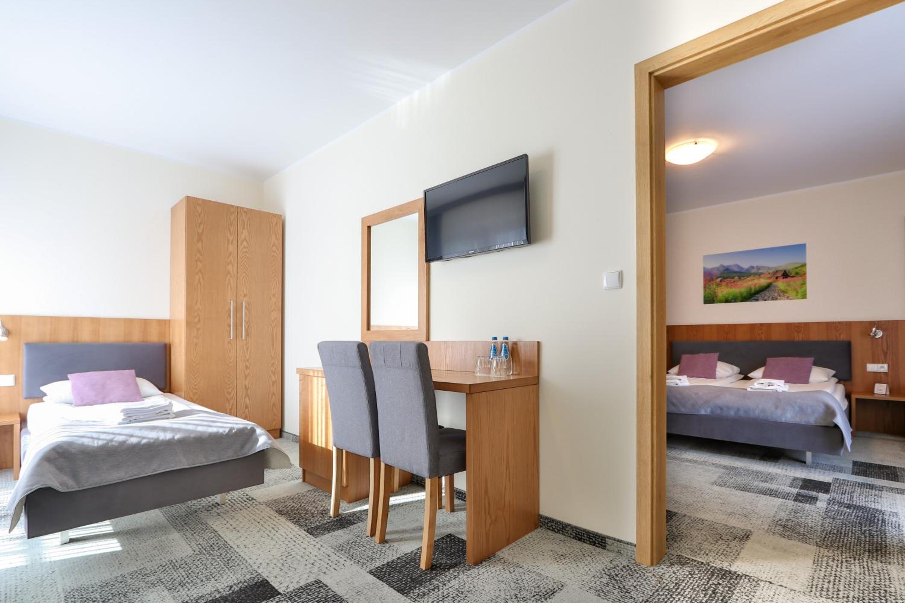 Two-Bedroom Apartment - Photo 4