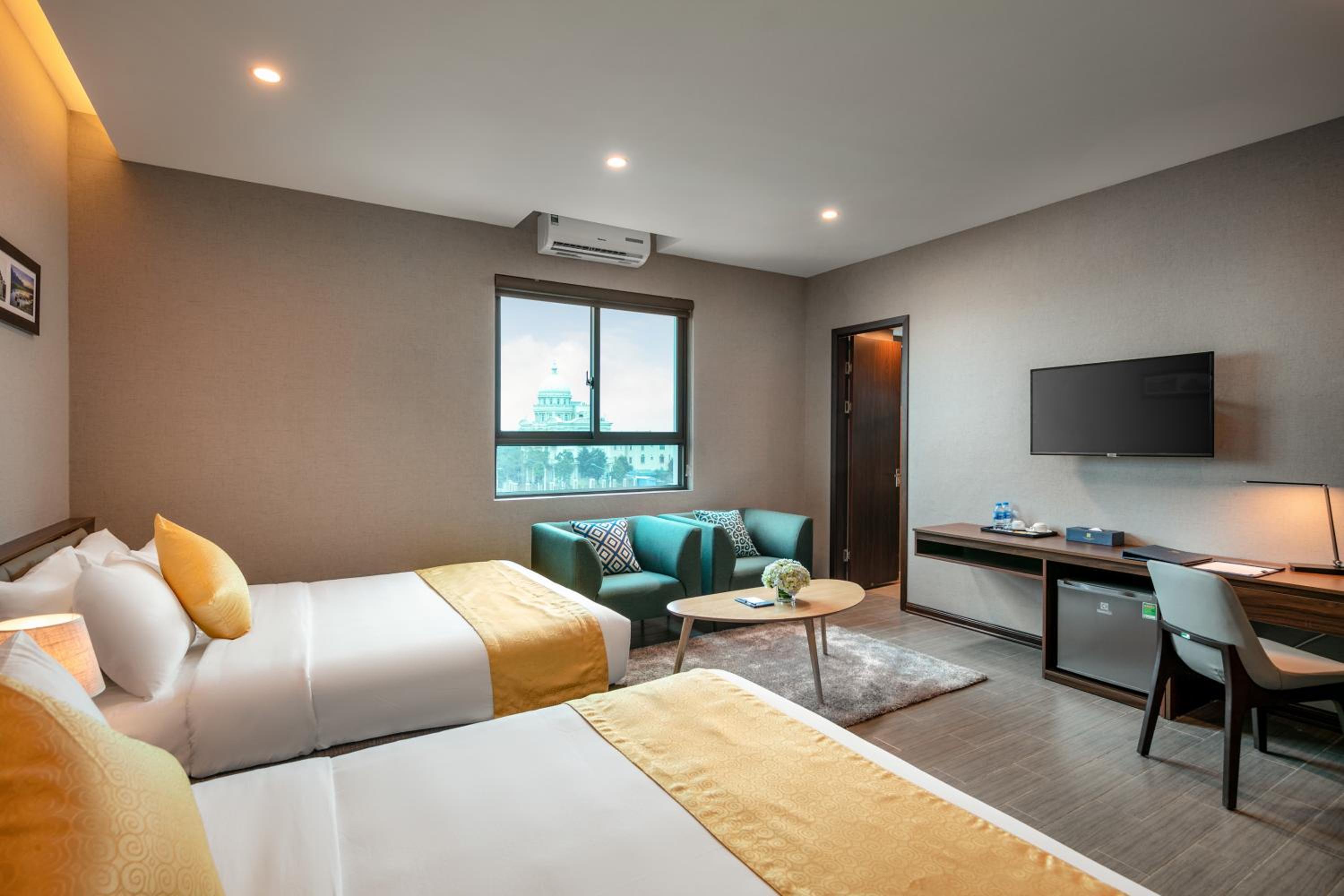 Quadruple Room - Photo 11