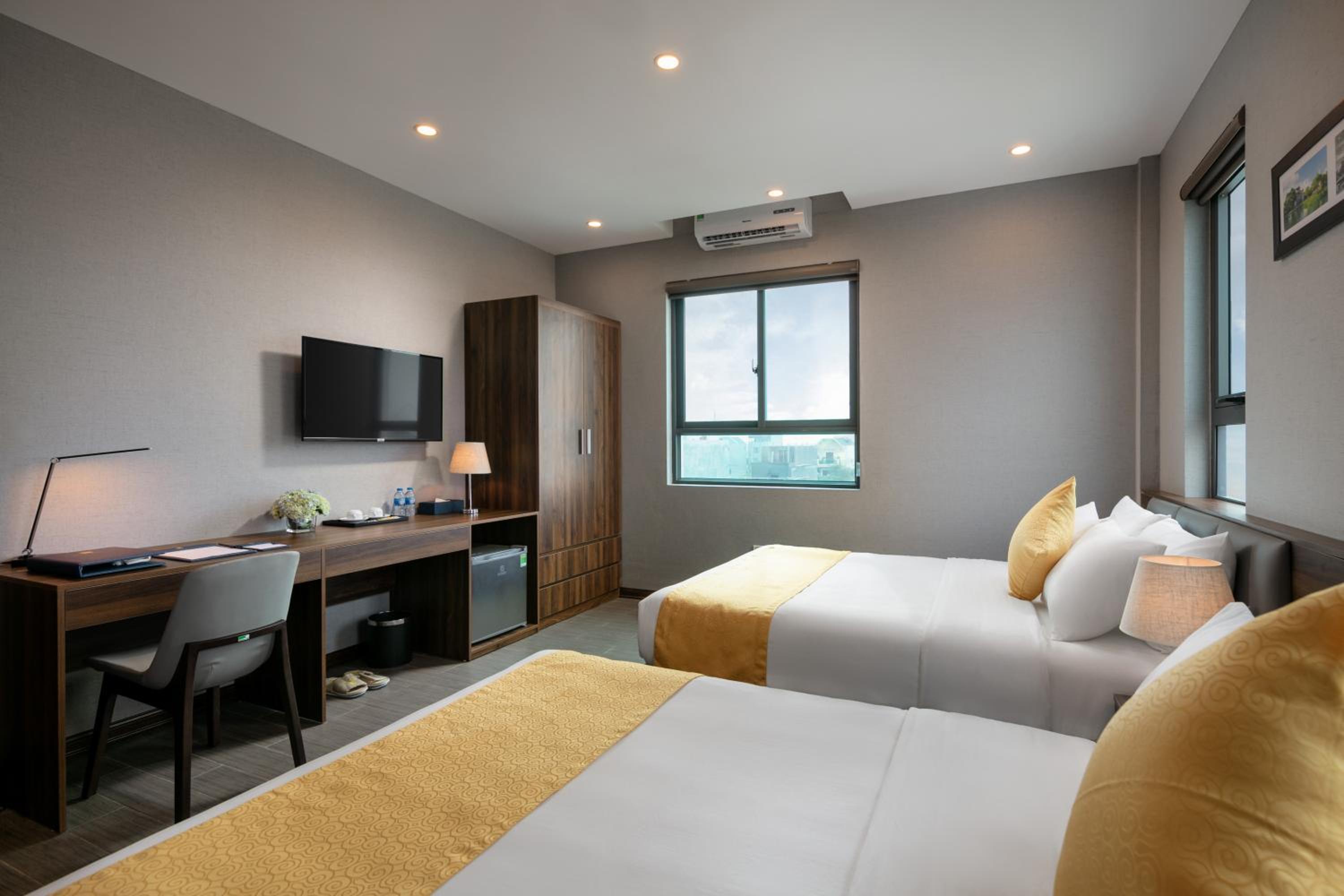 Quadruple Room - Photo 9