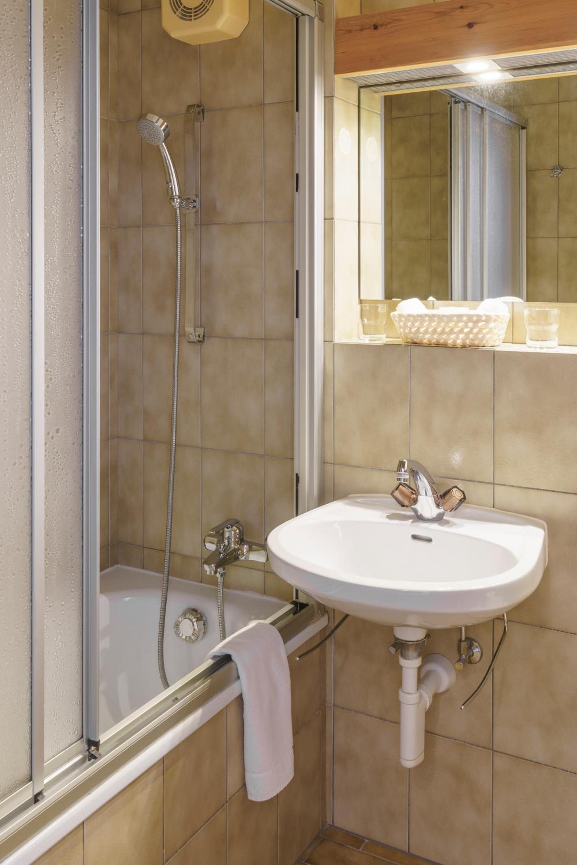 Double Room - Photo 2