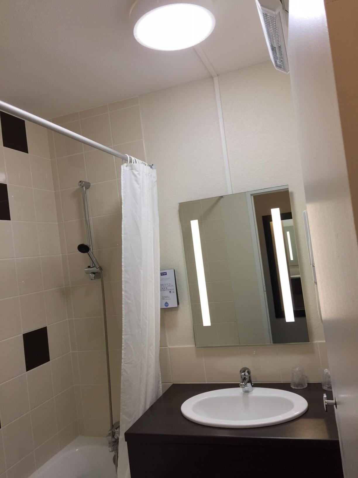 Double Room - Photo 4