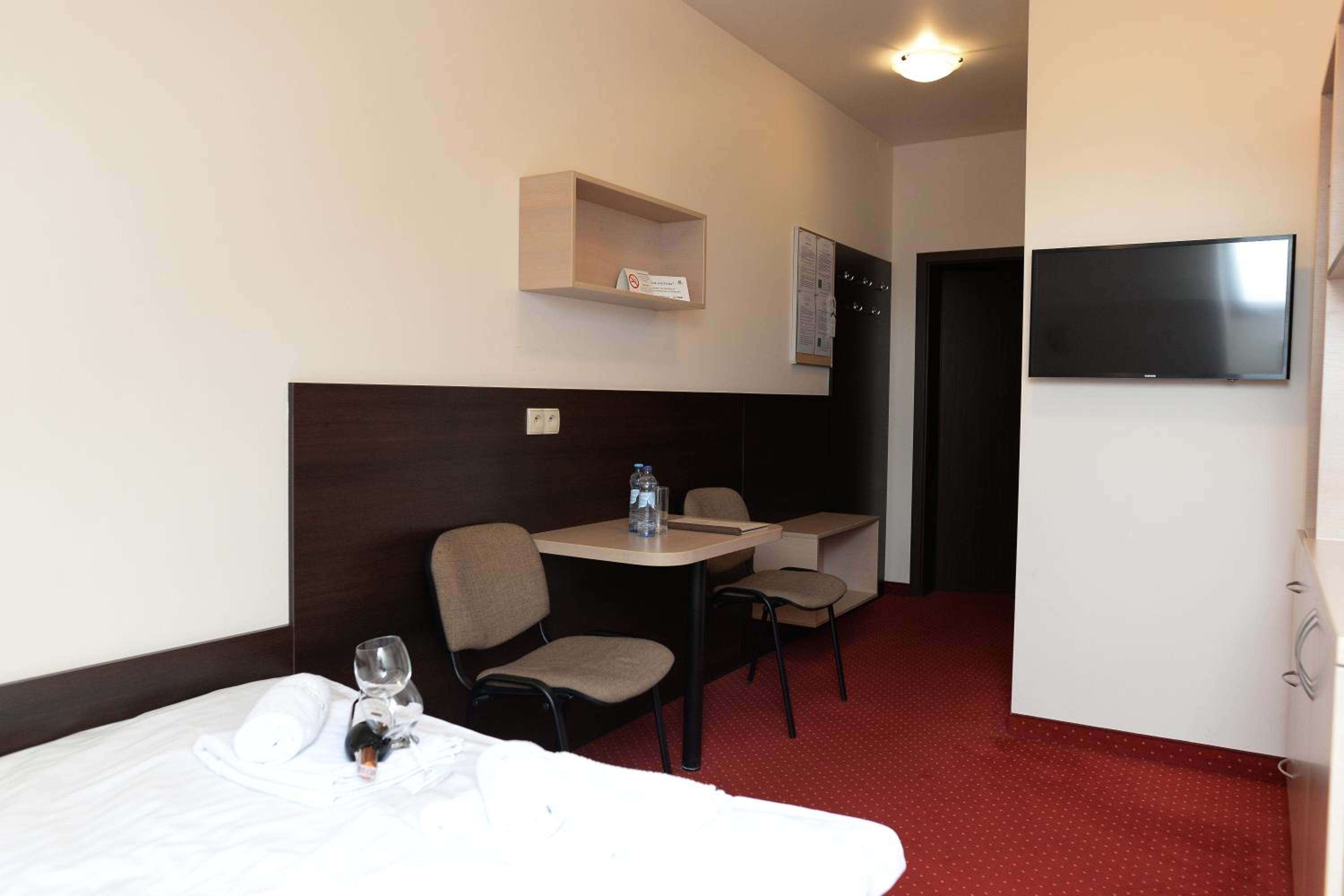 Double or Twin Room photo 1
