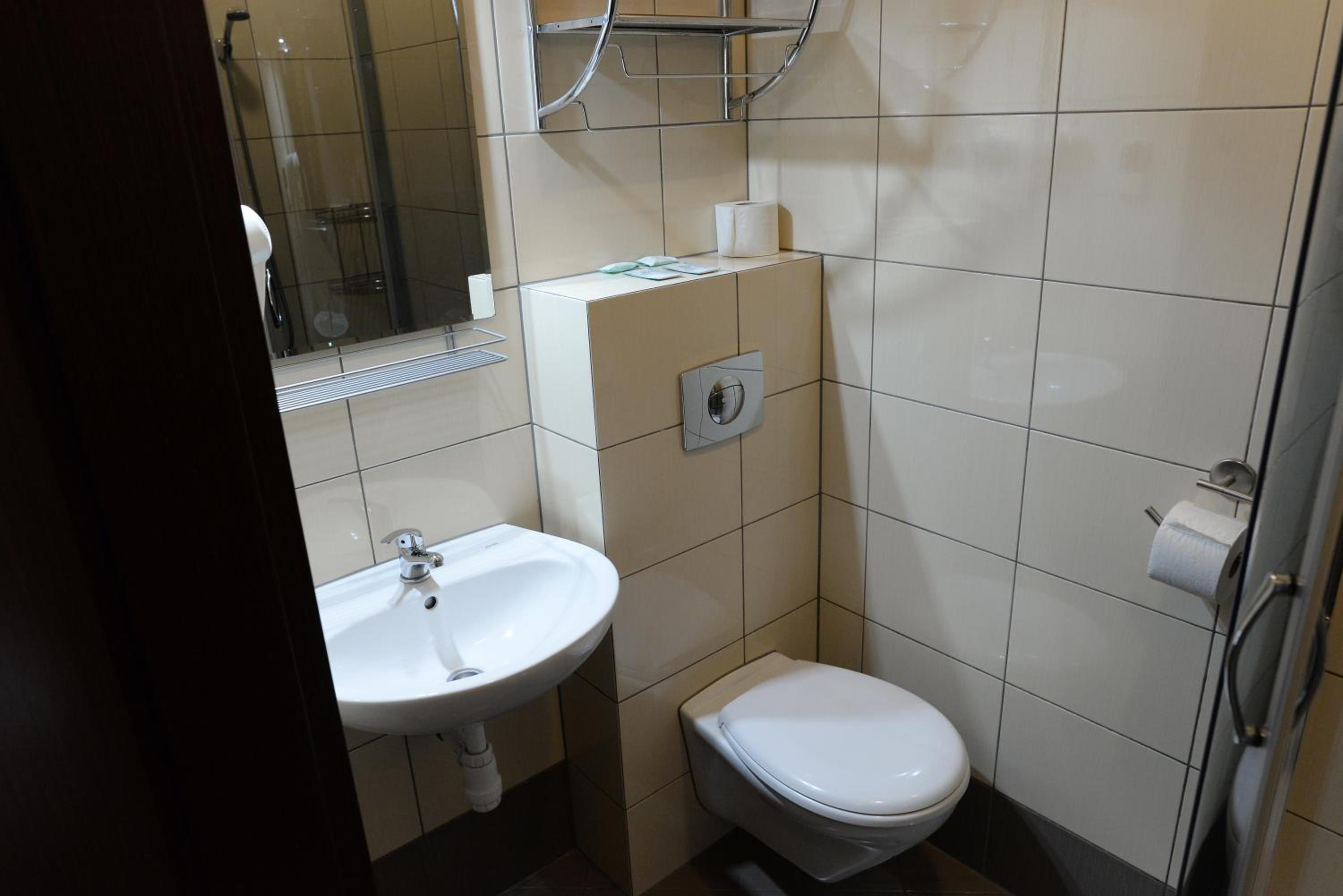 Double or Twin Room photo 2