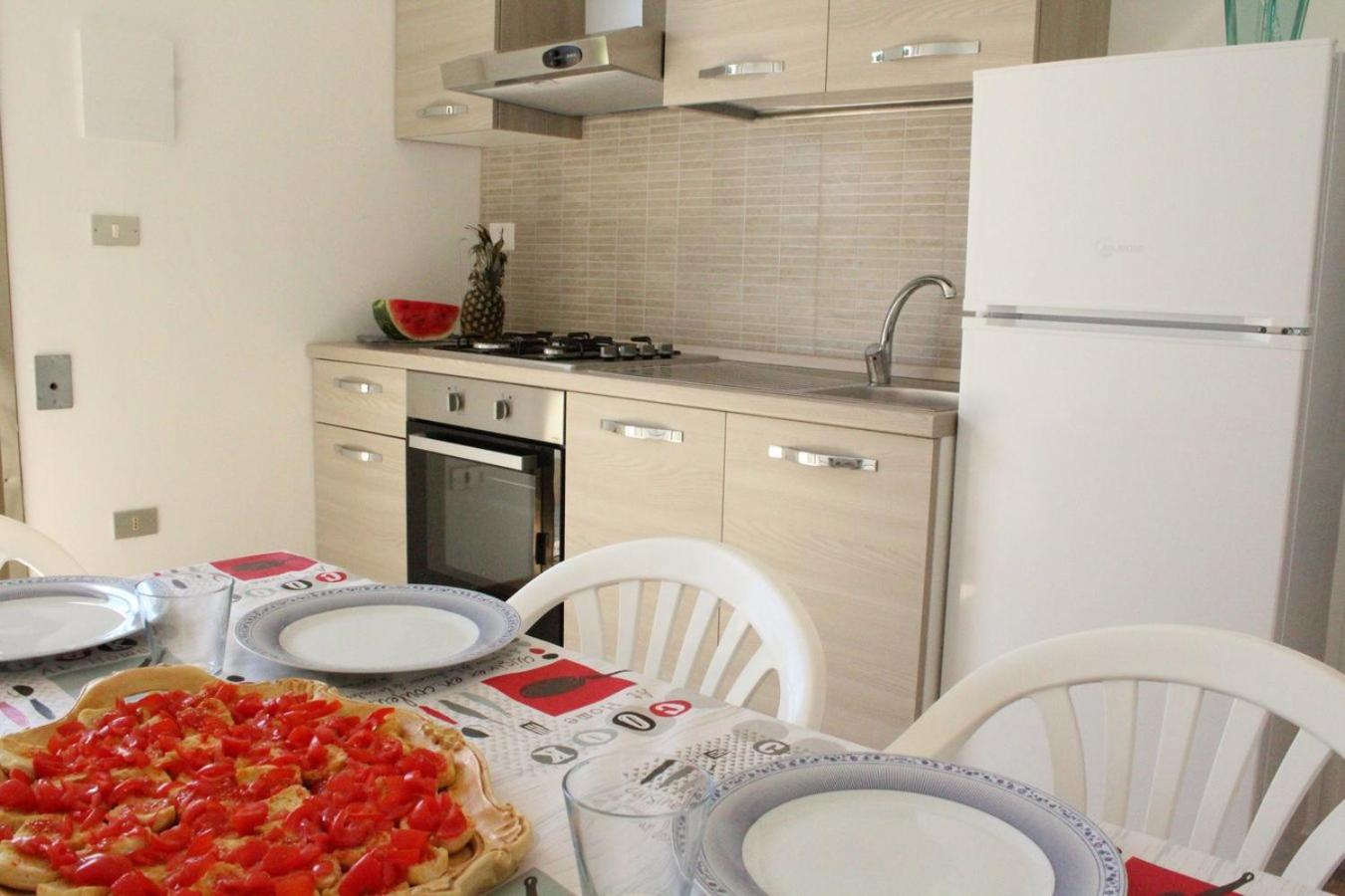 One-Bedroom House - Photo 16