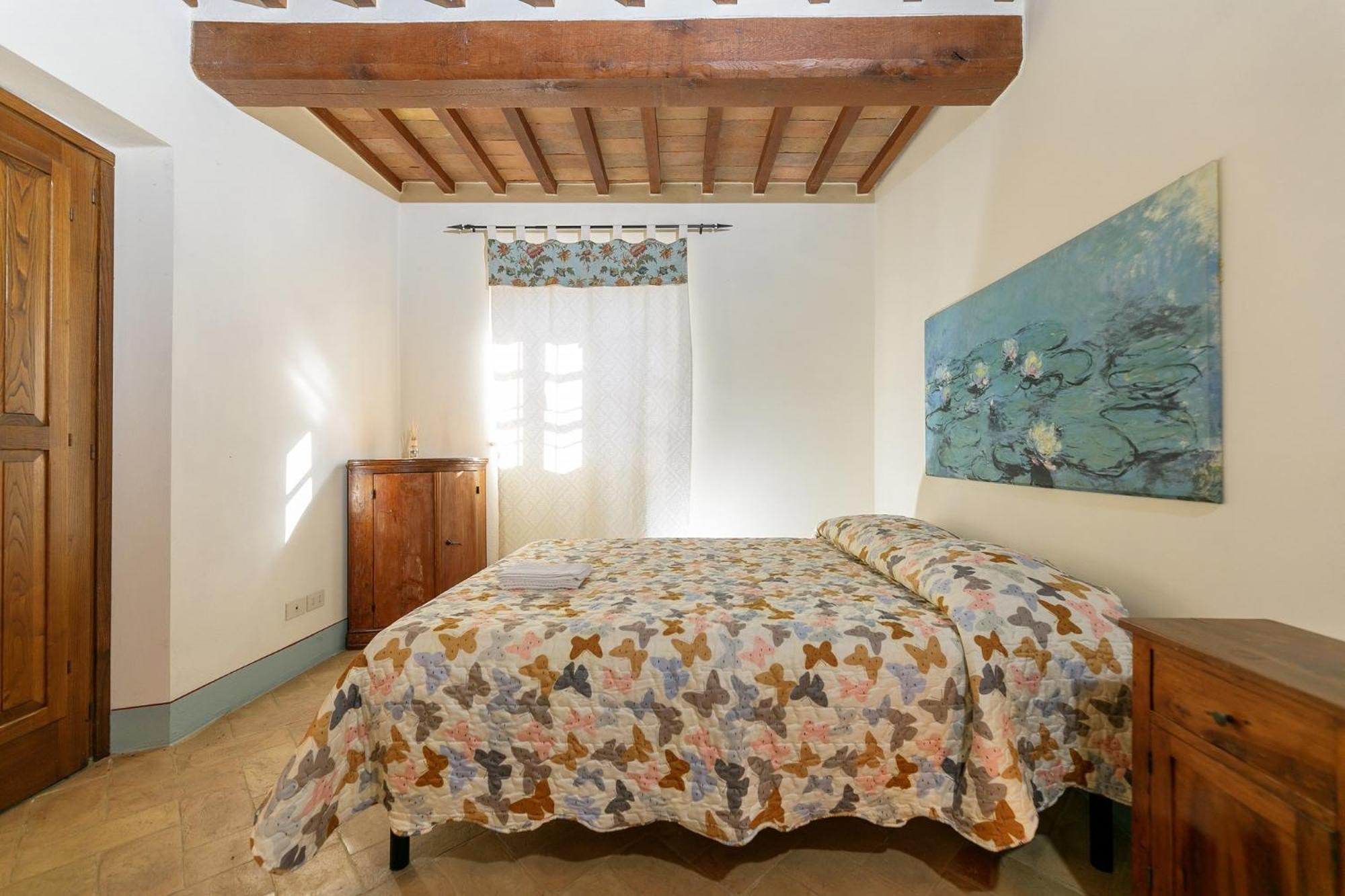 Four-Bedroom Villa on Two Floors photo 2