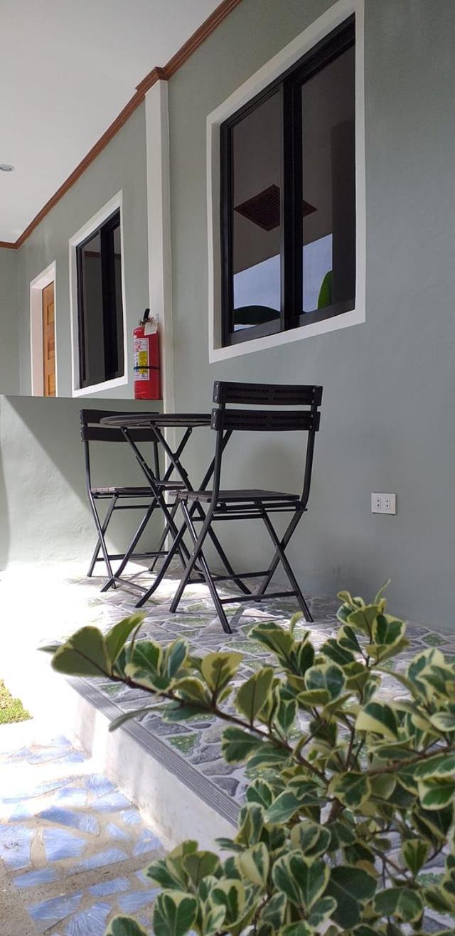 Double Room with Private Bathroom - Photo 2