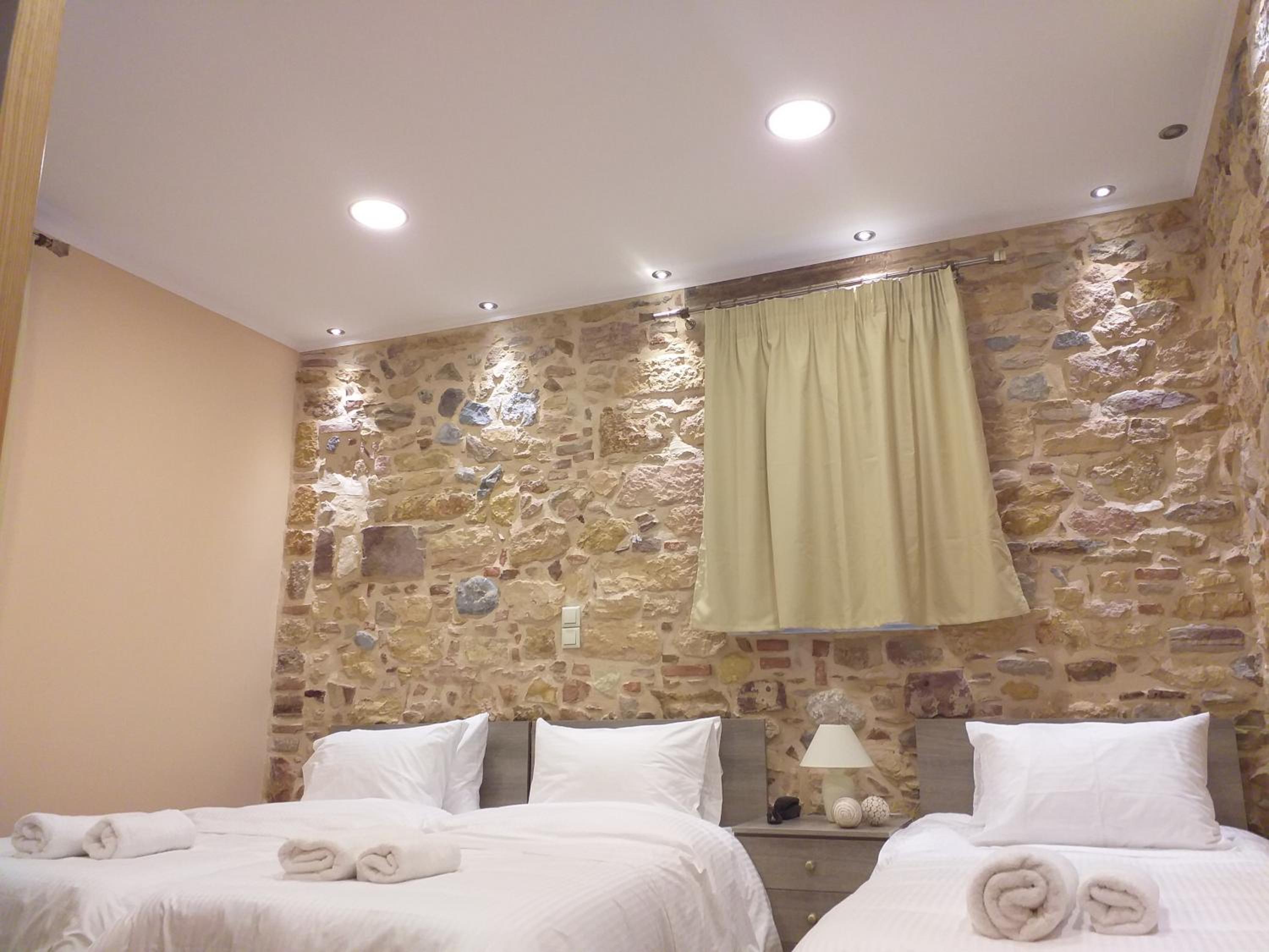 Superior Triple Room photo 3