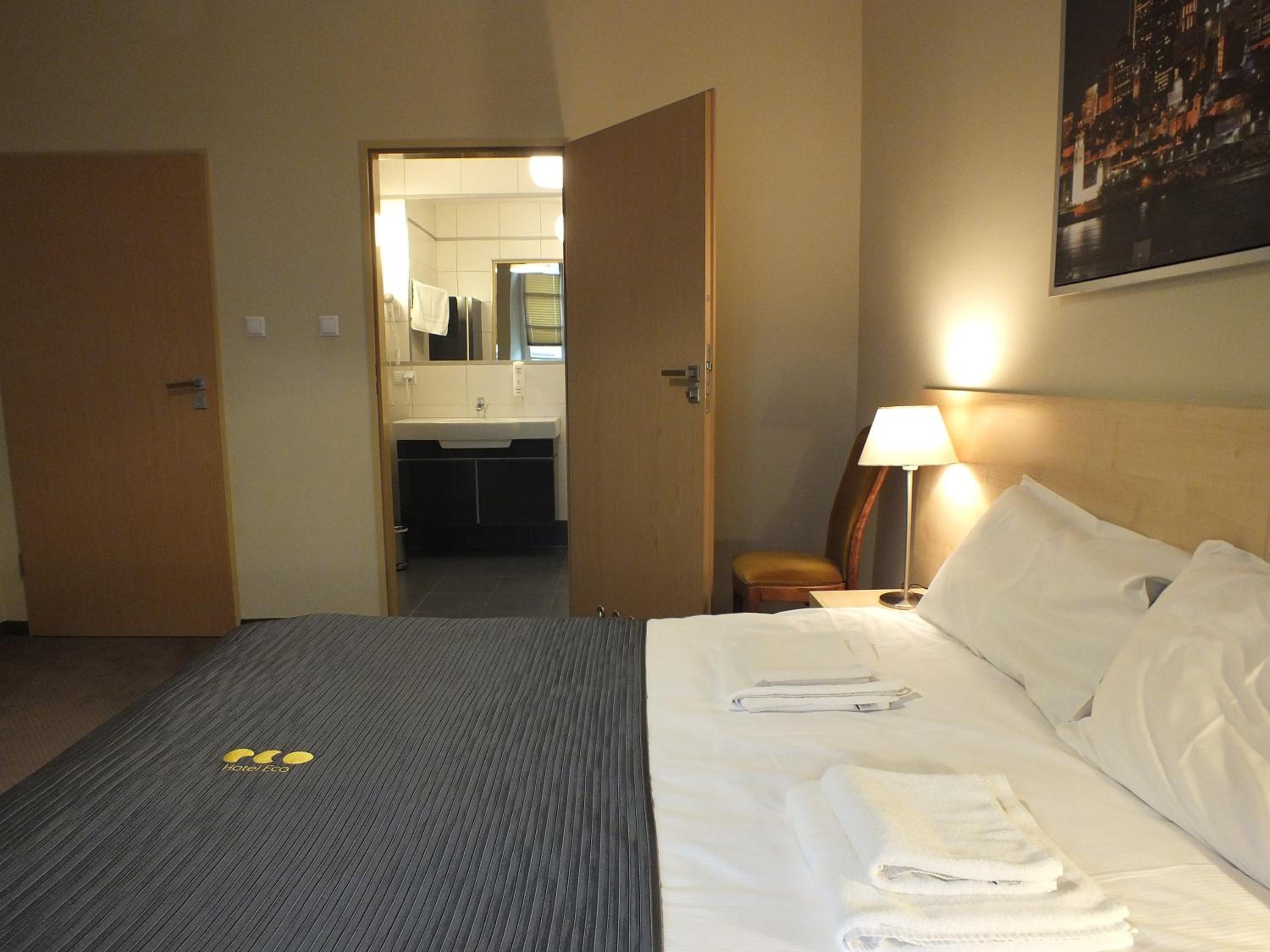 Double or Twin Room - Photo 12