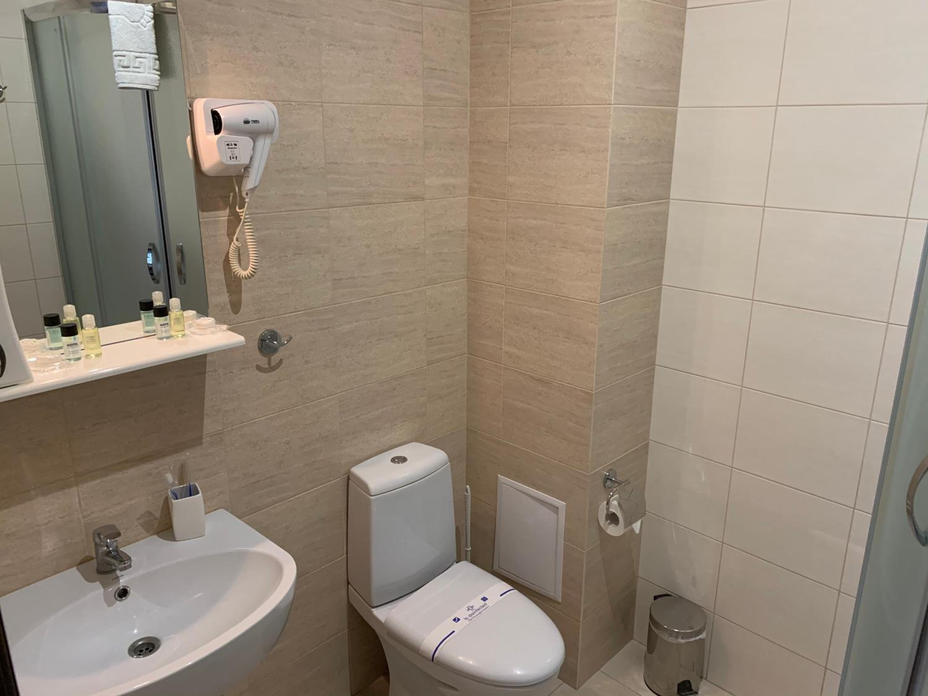 Standard Double Room with Balcony photo 2