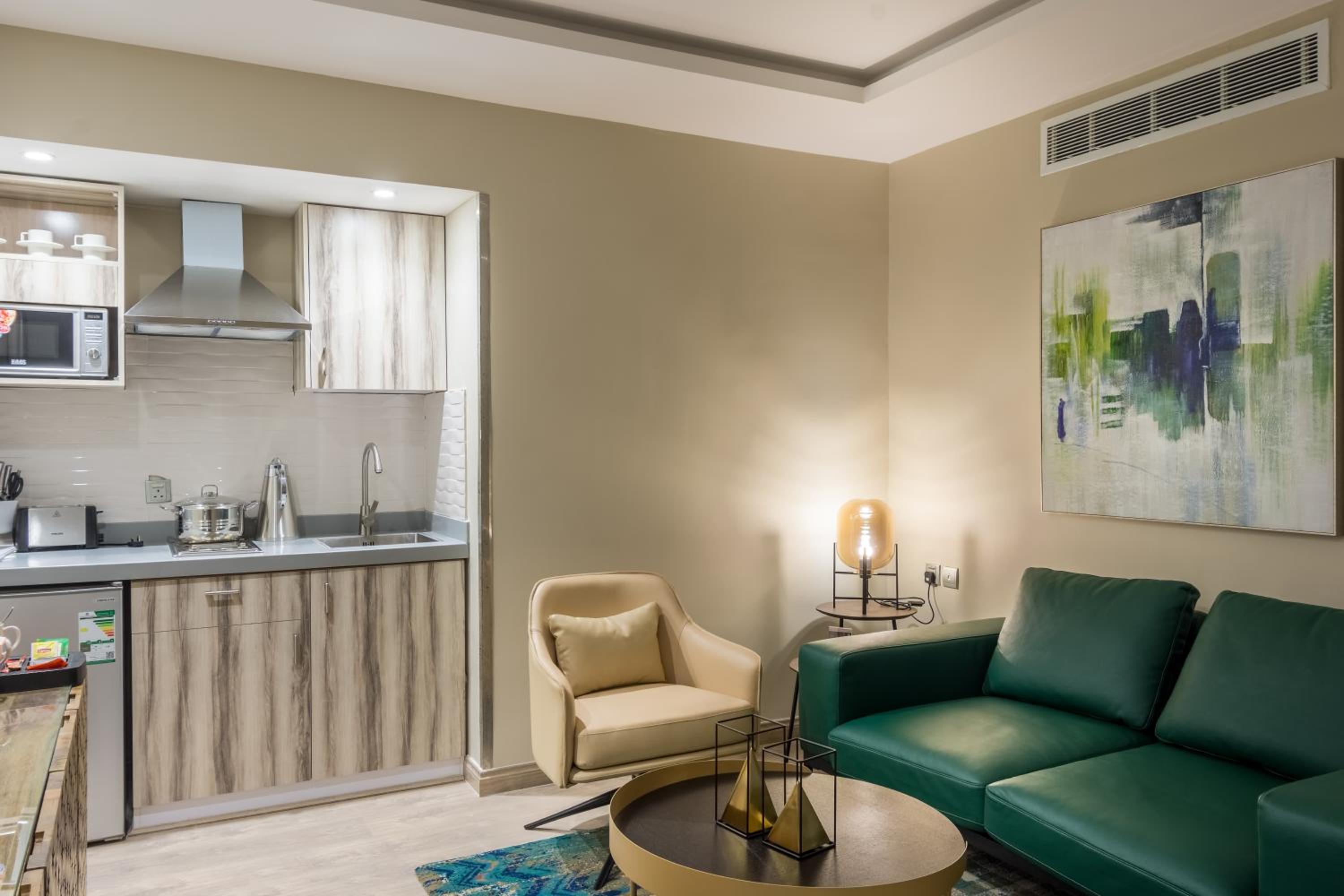 Deluxe Suite - Photo 3