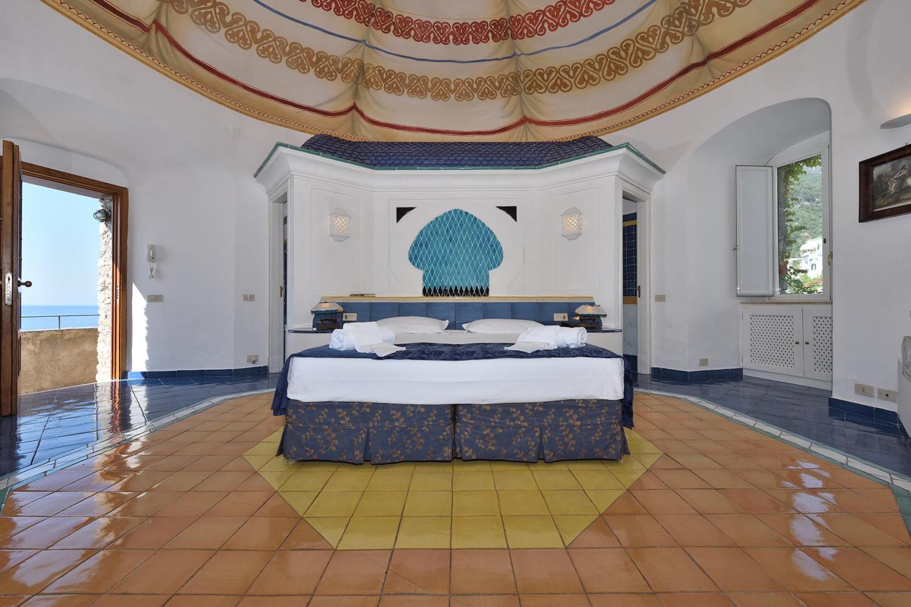Suite - Annex with Terrace and Sea View - Photo 1