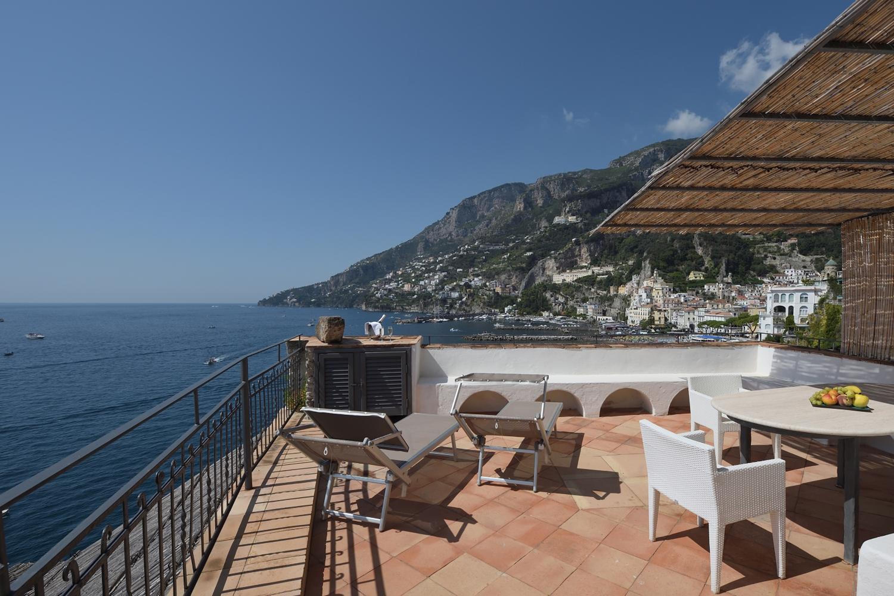 Suite - Annex with Terrace and Sea View - Photo 5