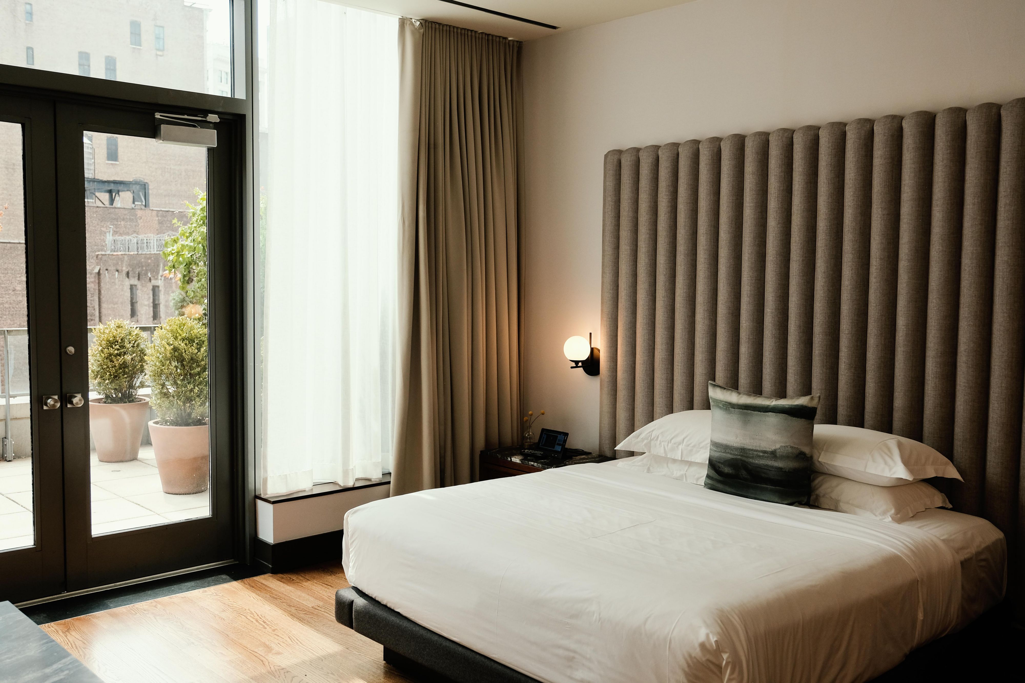 Veranda Suite thumbnail 5