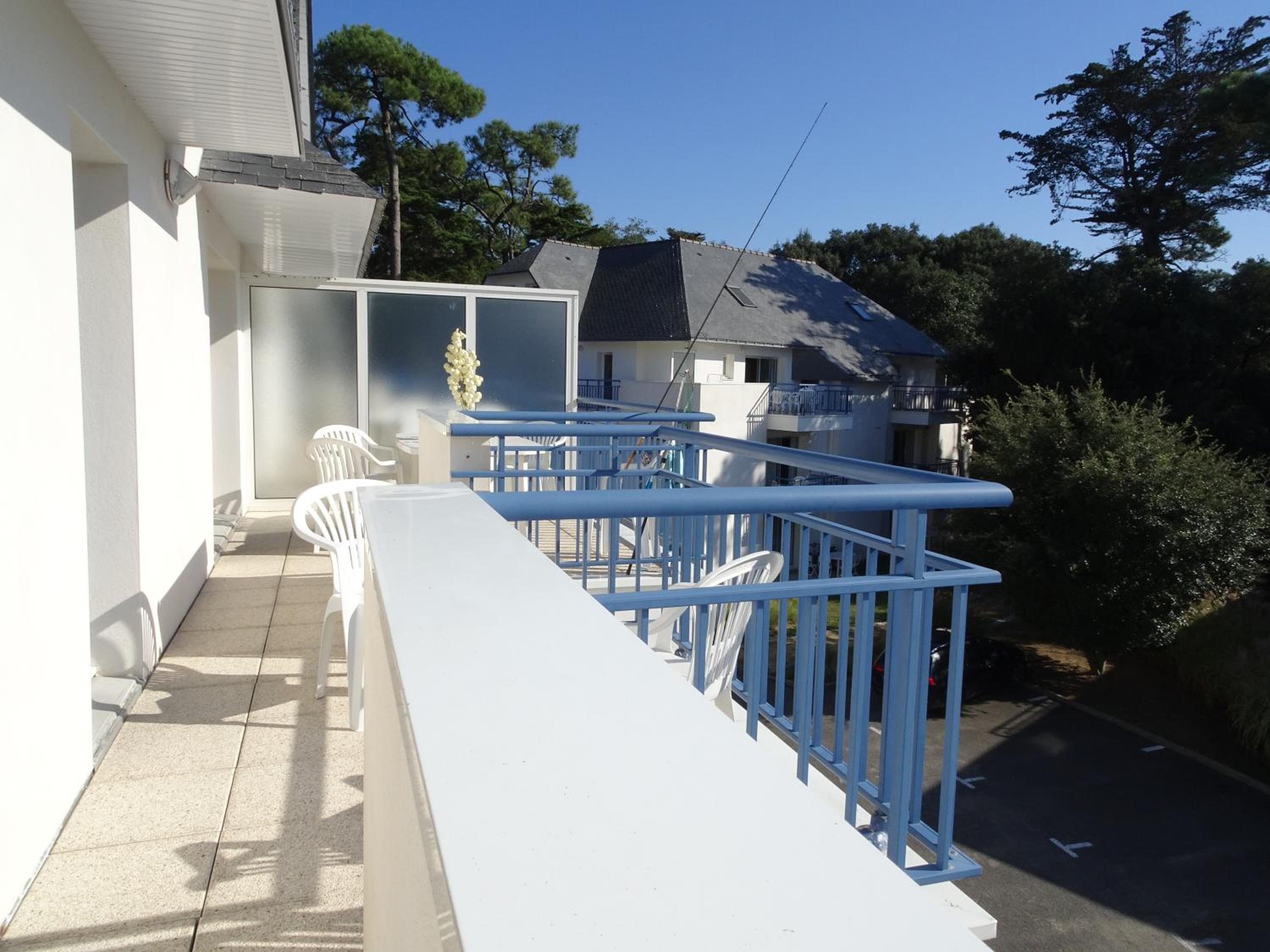 Duplex Apartment with 2 Bedrooms and 1 Alcove photo 3