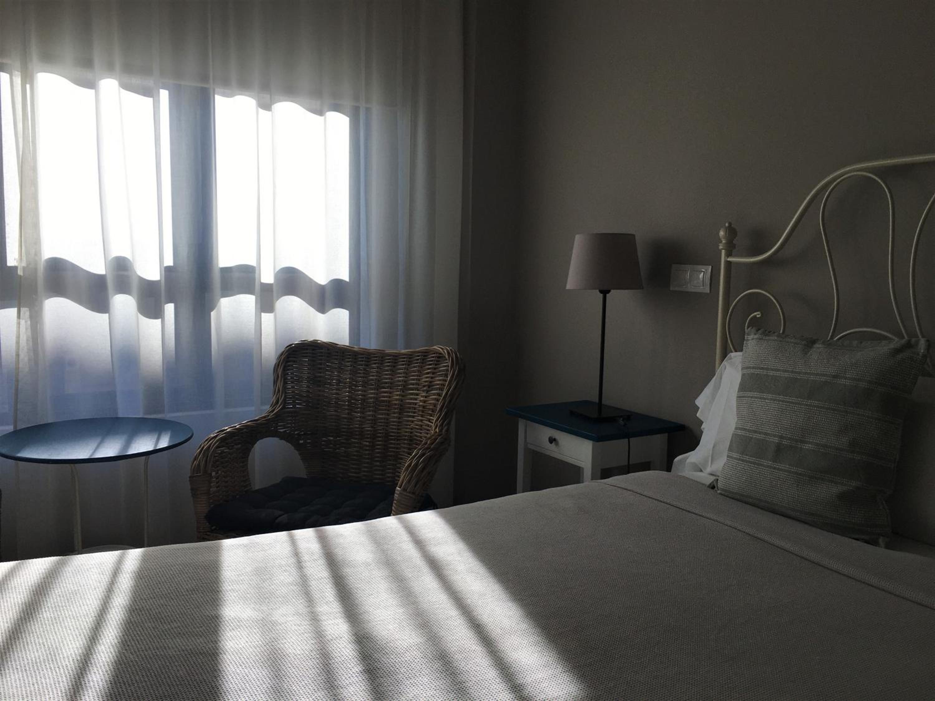 Superior Triple Room with Views - Photo 15