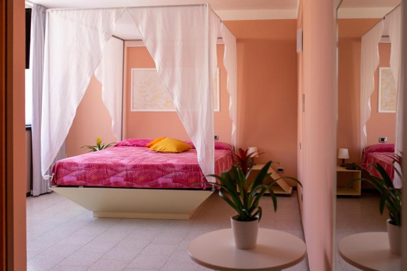 Deluxe Room - Photo 2