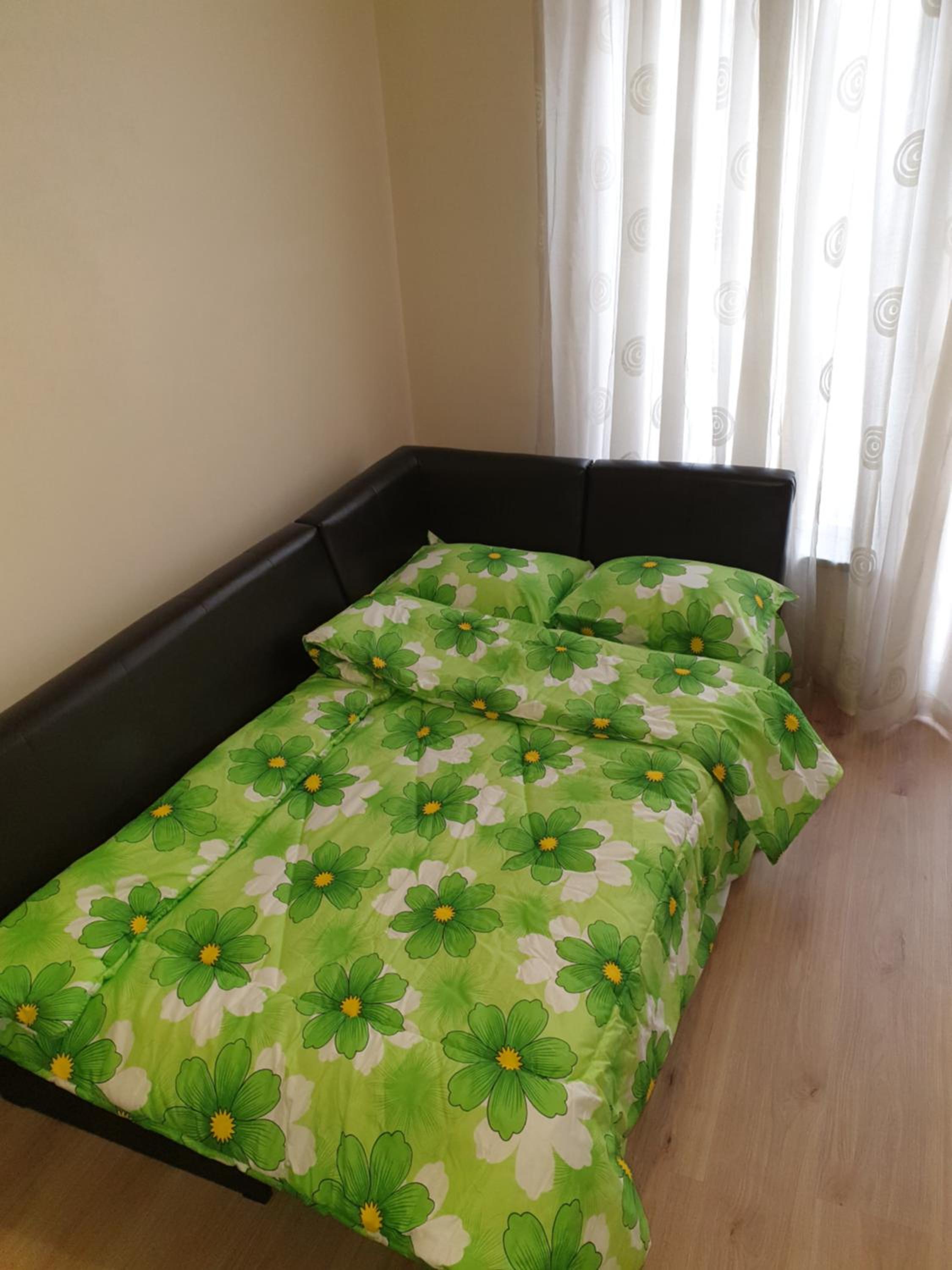 Apartment with Balcony - Photo 34