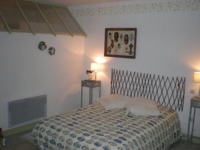 Quadruple Room with Private Bathroom - Photo 4