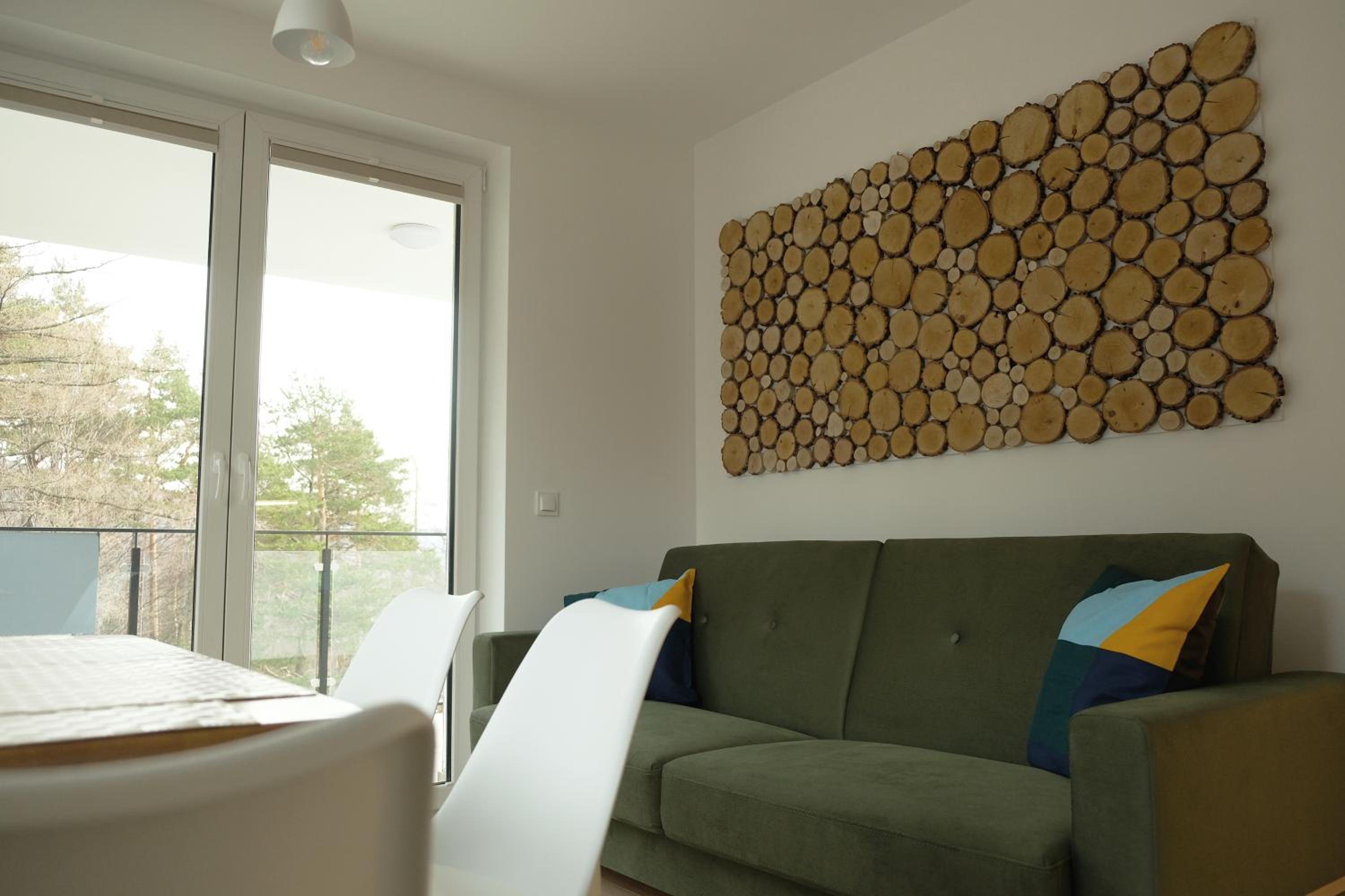 One Bedroom Apartment with Mountain View photo 3